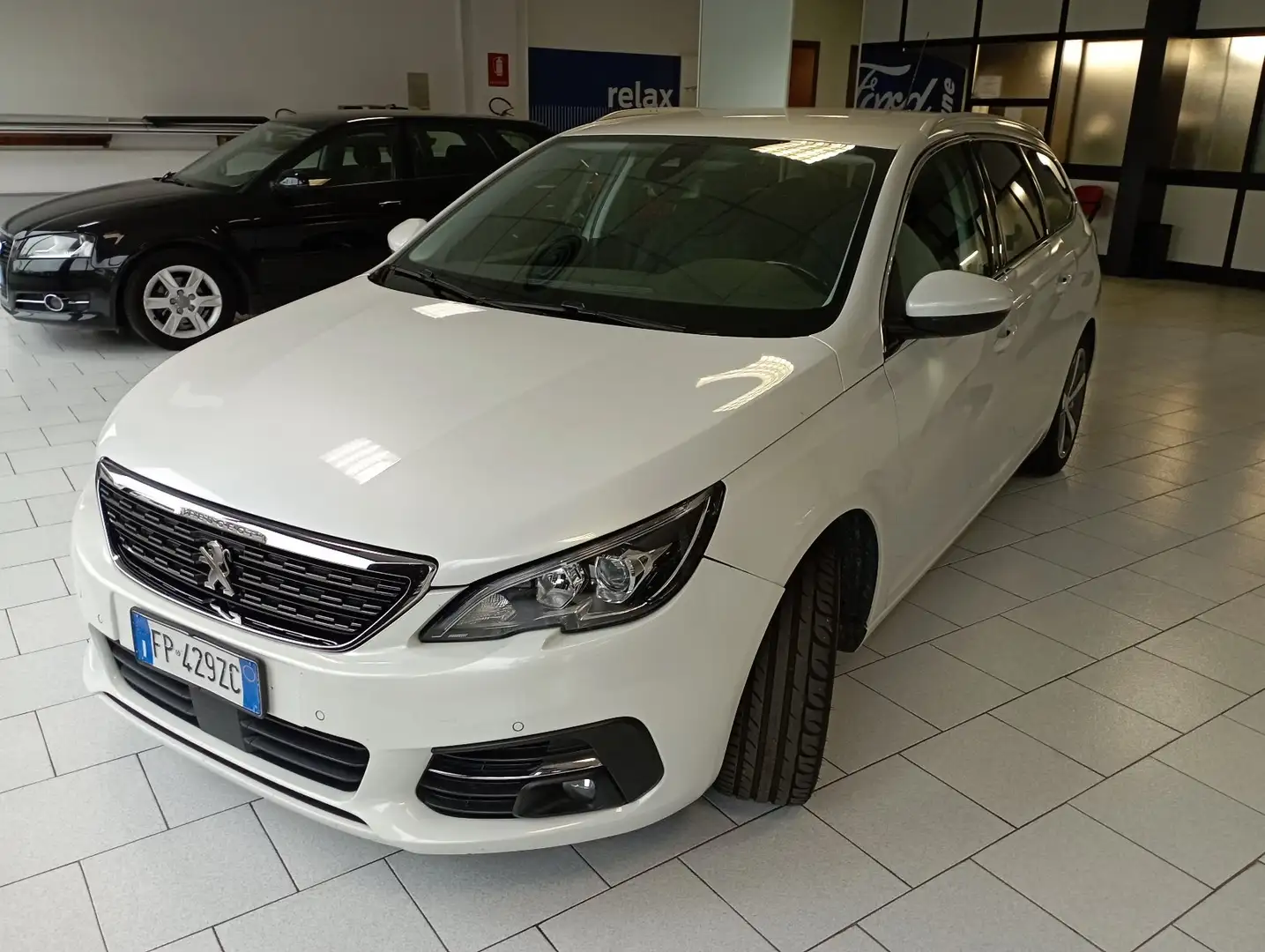 Peugeot 308 308 SW 1.5 bluehdi Allure s - Automatica Weiß - 1