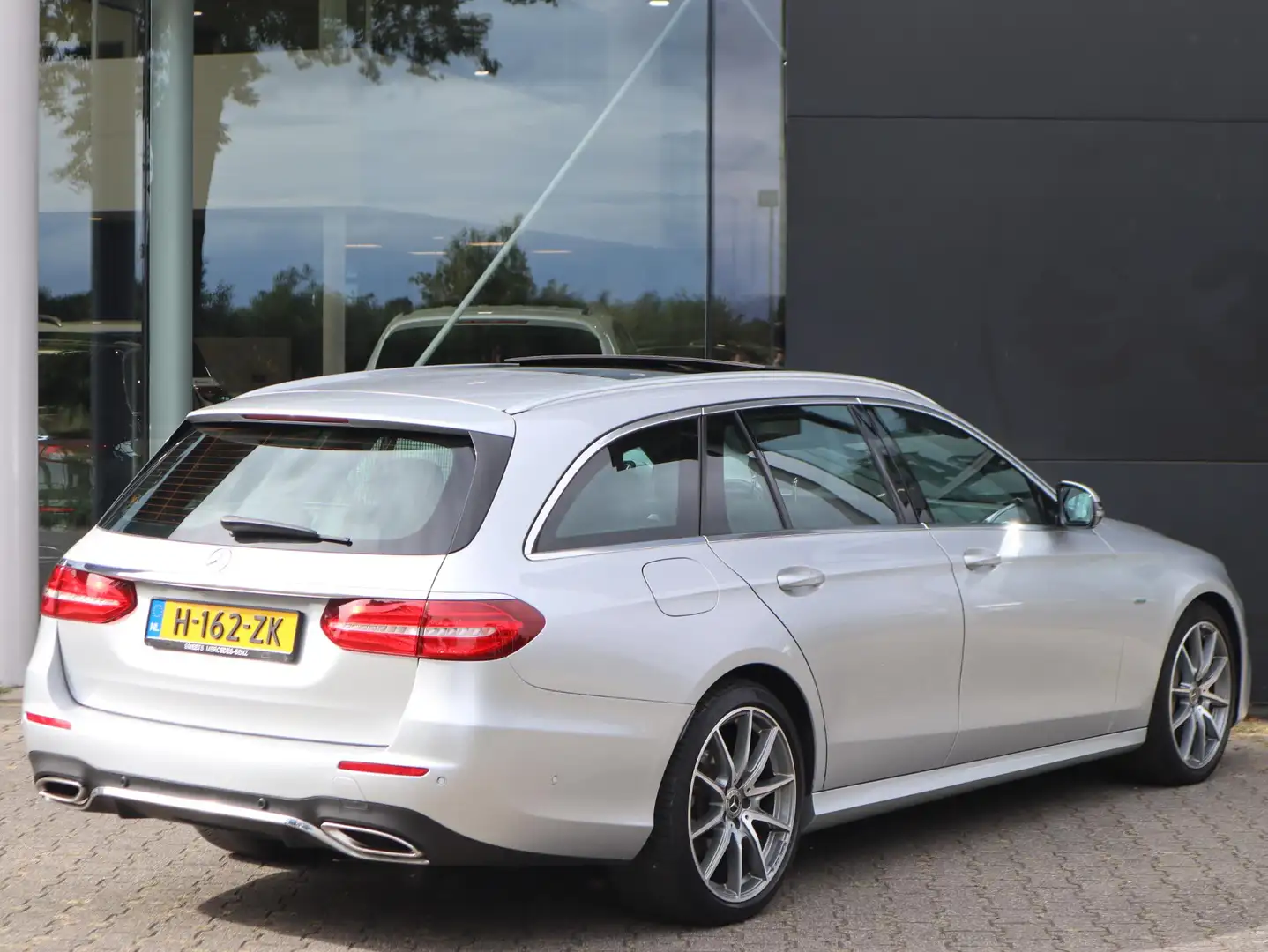 Mercedes-Benz E 200 Estate Business Solution Sport Gris - 2