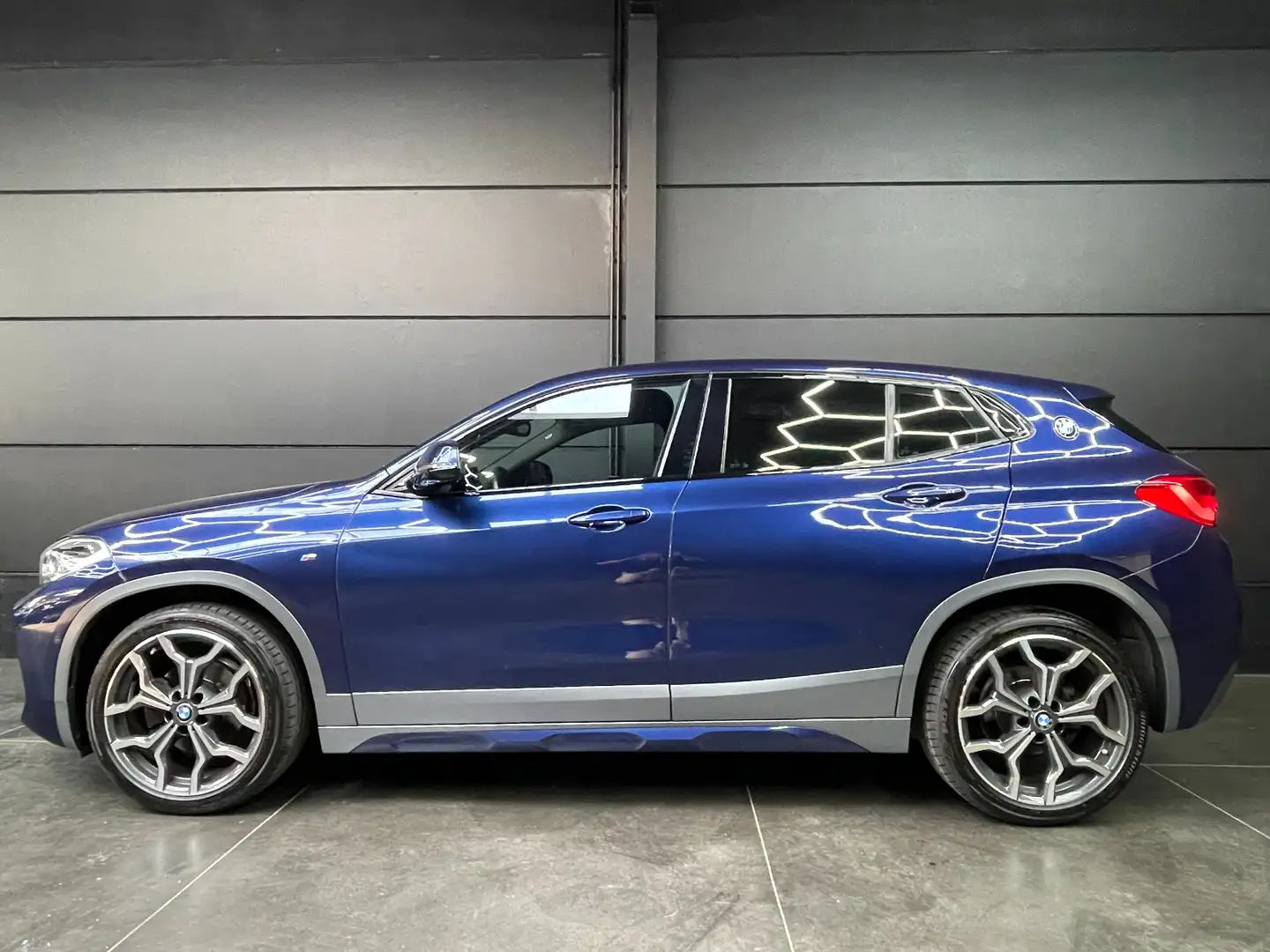 BMW X2 sDrive18 iA / M Pack / Leder / Camera / Blau - 2