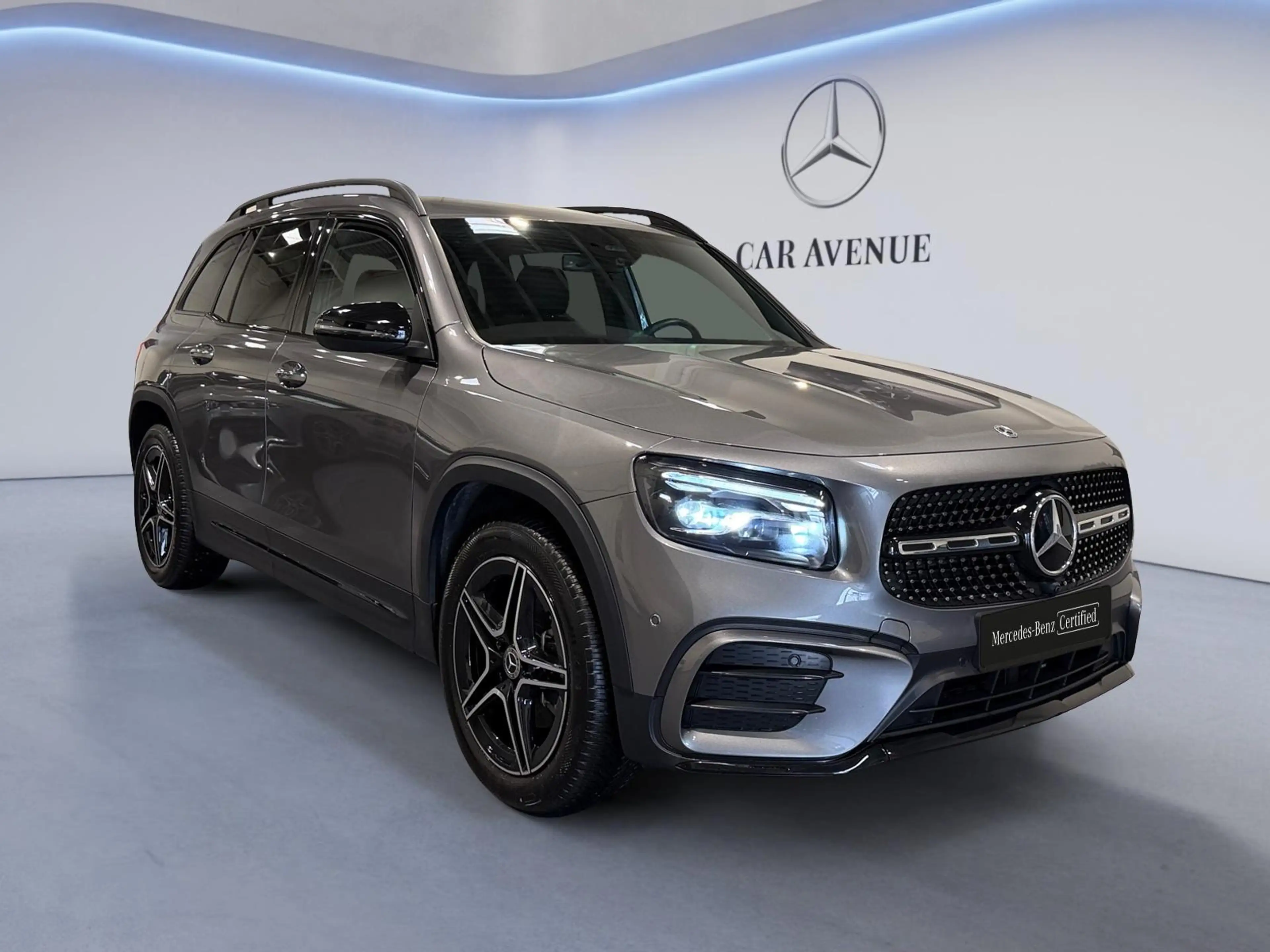 Mercedes-Benz GLB 200 AMG Line — photo 7