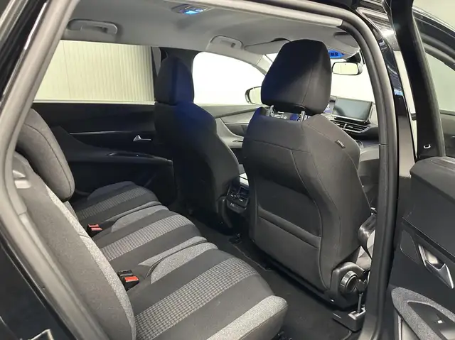 Peugeot 5008 view 14