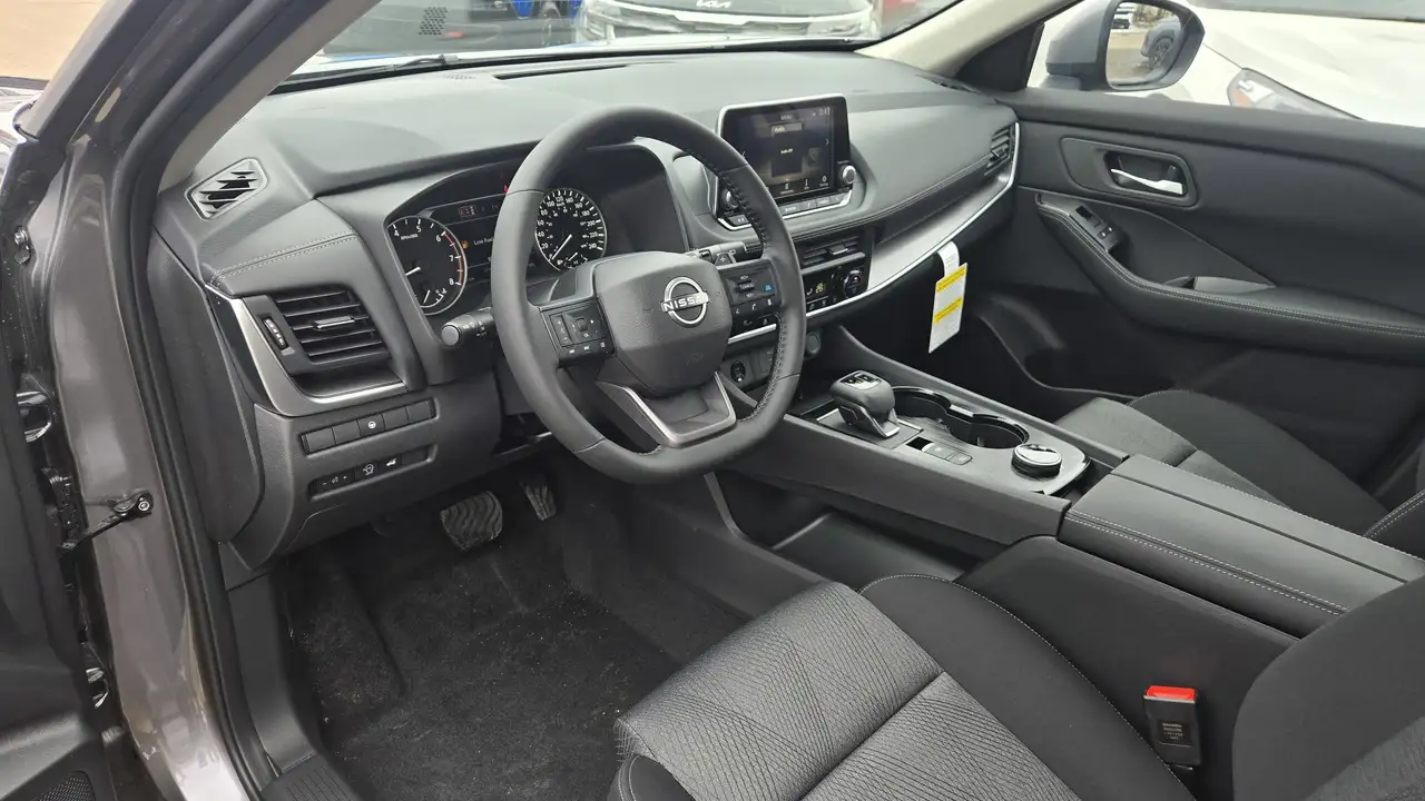 Nissan Rogue снимка Nissan Rogue