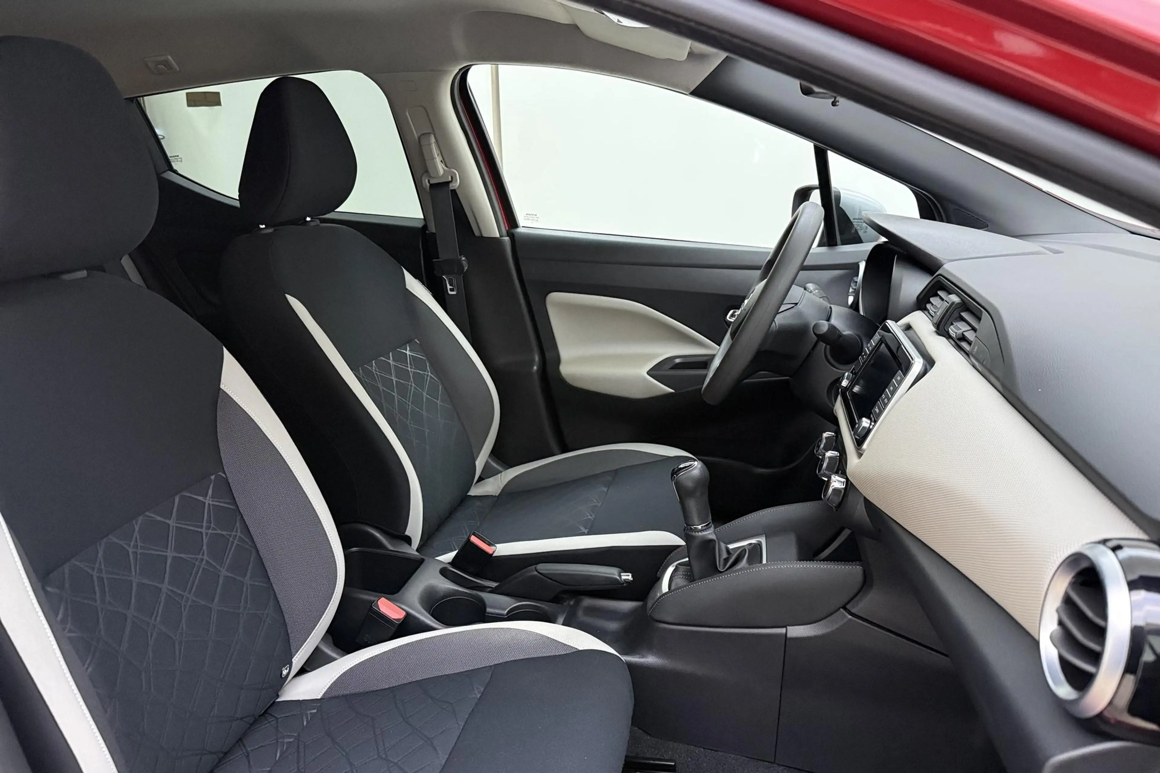 Nissan Micra 1.0L Acenta | Navigatie via Carplay | Lichtmetalen — photo 7