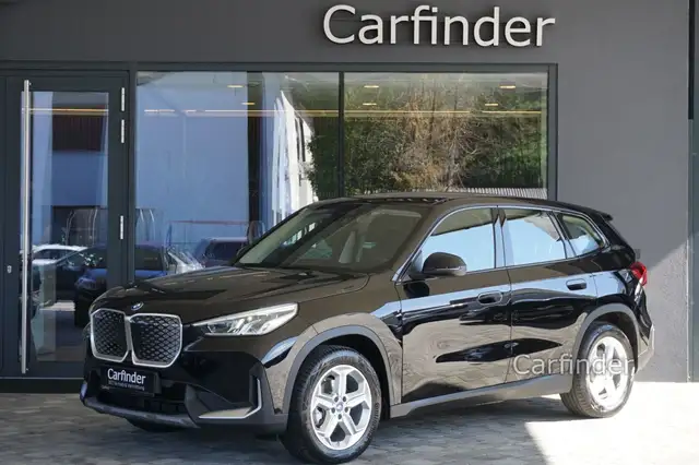 BMW iX1 eDrive20 64,8kWh Nur 3.000km