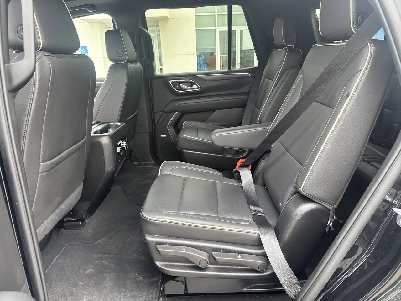 GMC Yukon снимка GMC Yukon