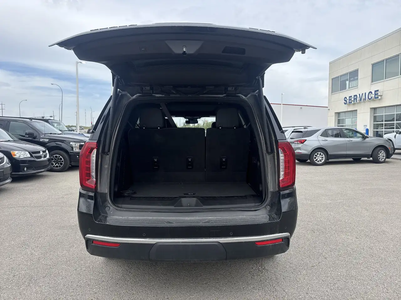 GMC Yukon снимка GMC Yukon