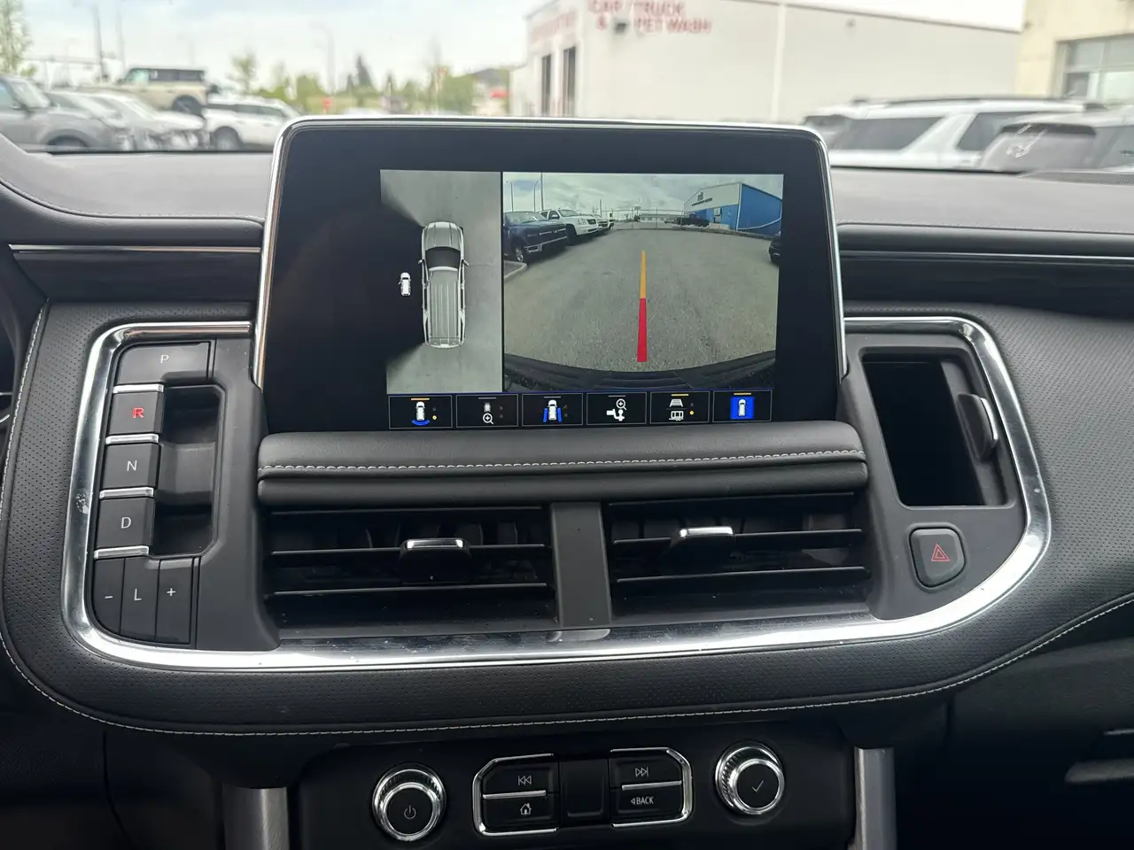 GMC Yukon снимка GMC Yukon