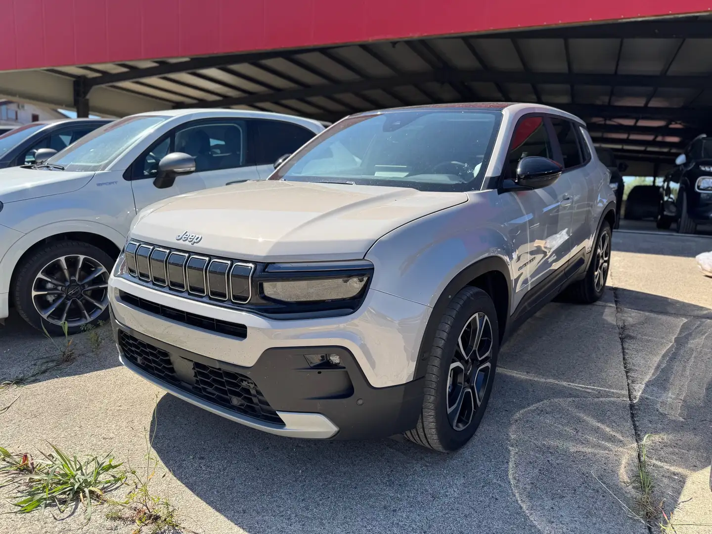 Jeep Avenger SUMMIT Beige - 2