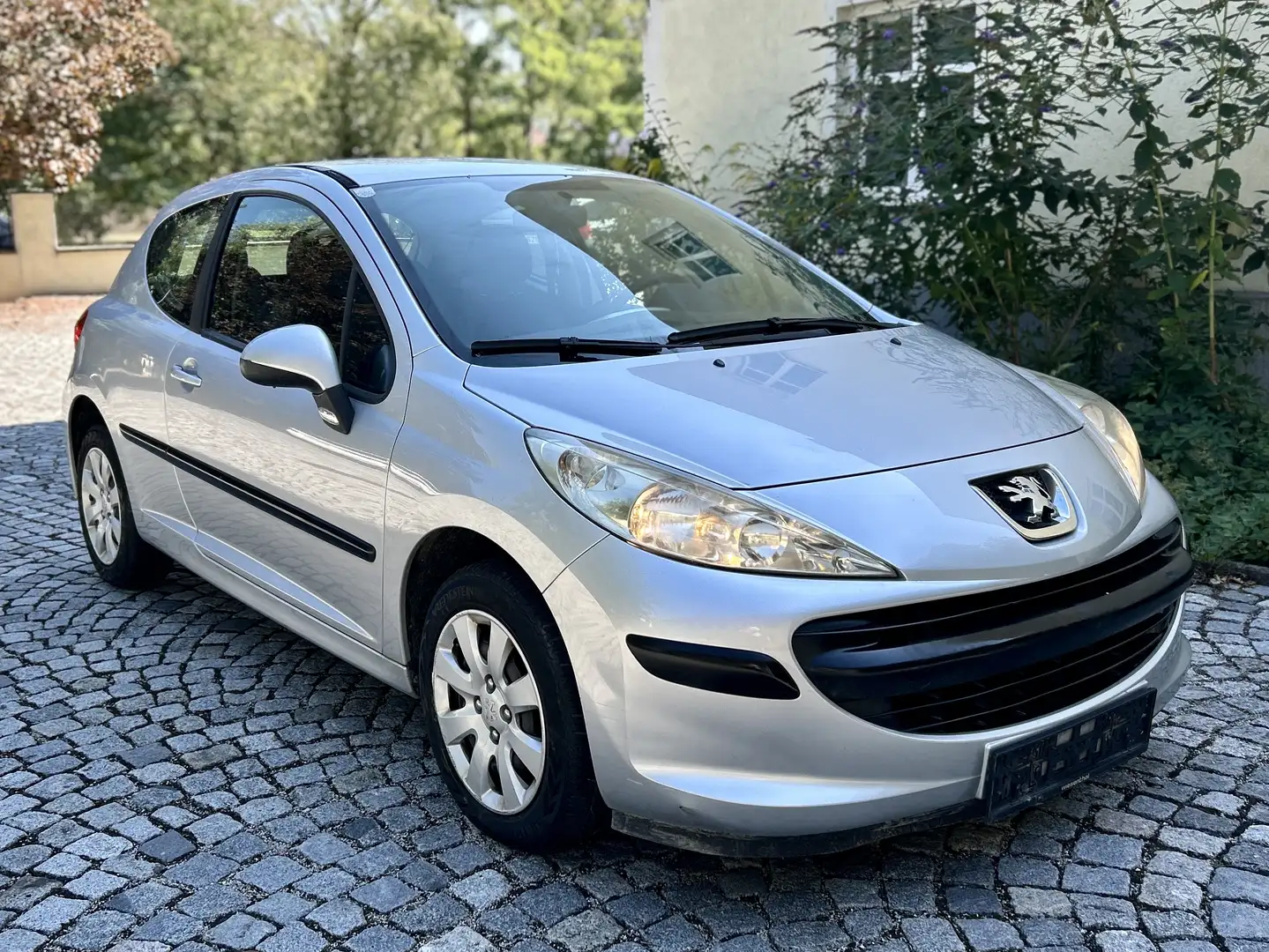 Peugeot 207 1.4e 16v 90ch Trendy - 2