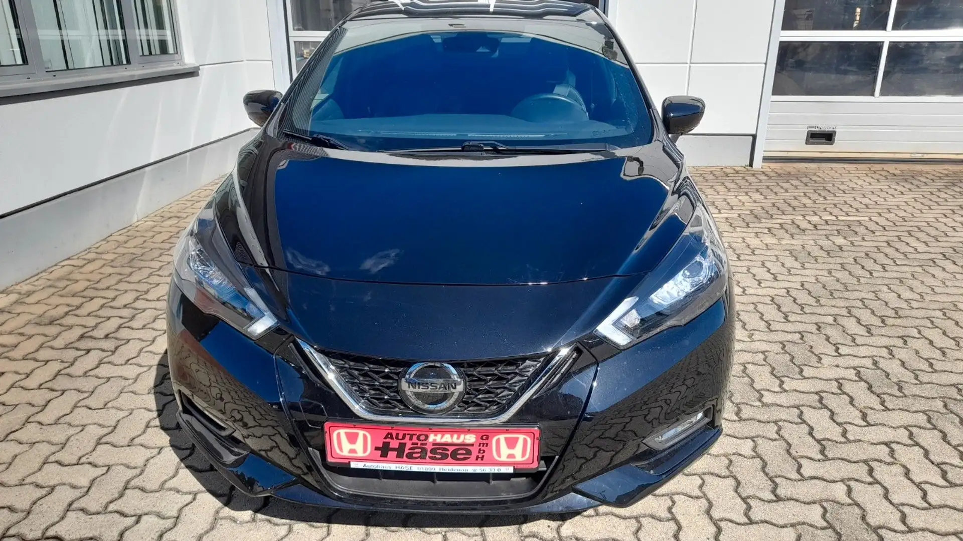 Nissan Micra 1,0 G-T Xtronic N-Sport Navi LMF SHZ Tempo Schwarz - 2
