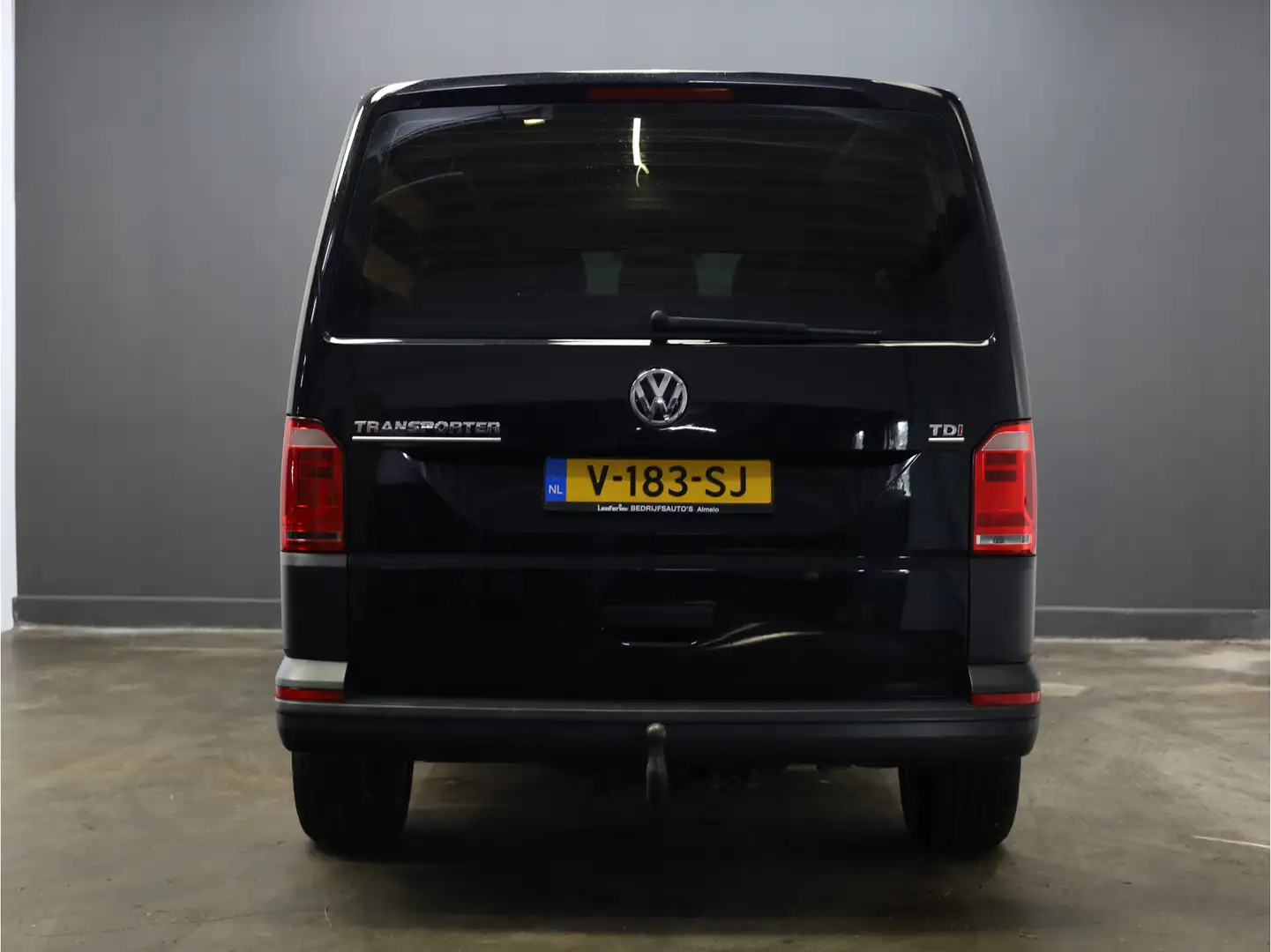 Volkswagen T6 Transporter 2.0 TDI L2H1 DC Business | Trekhaak | Dubbele Cabi Zwart - 2