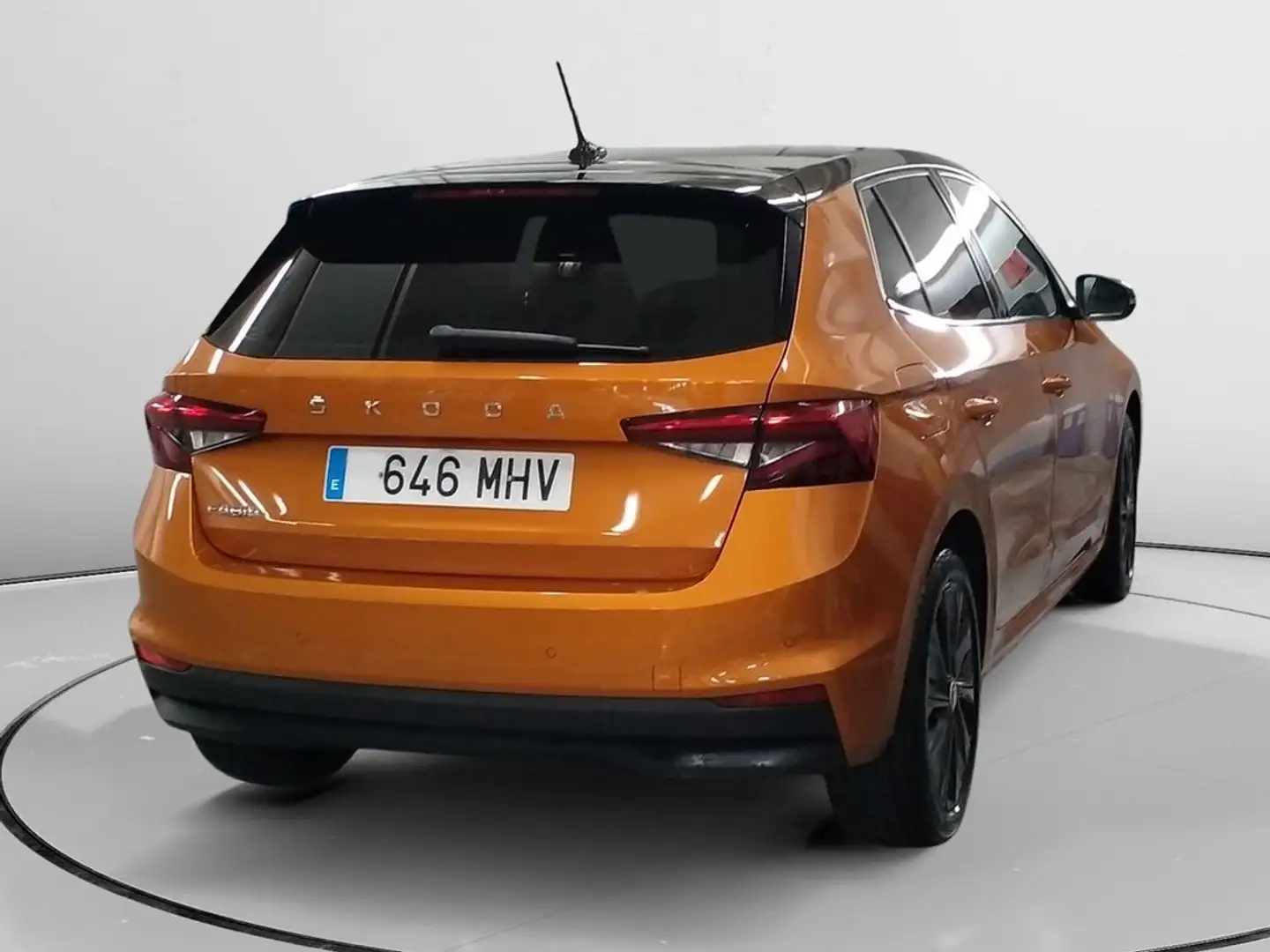 Skoda Fabia Style Naranja - 2