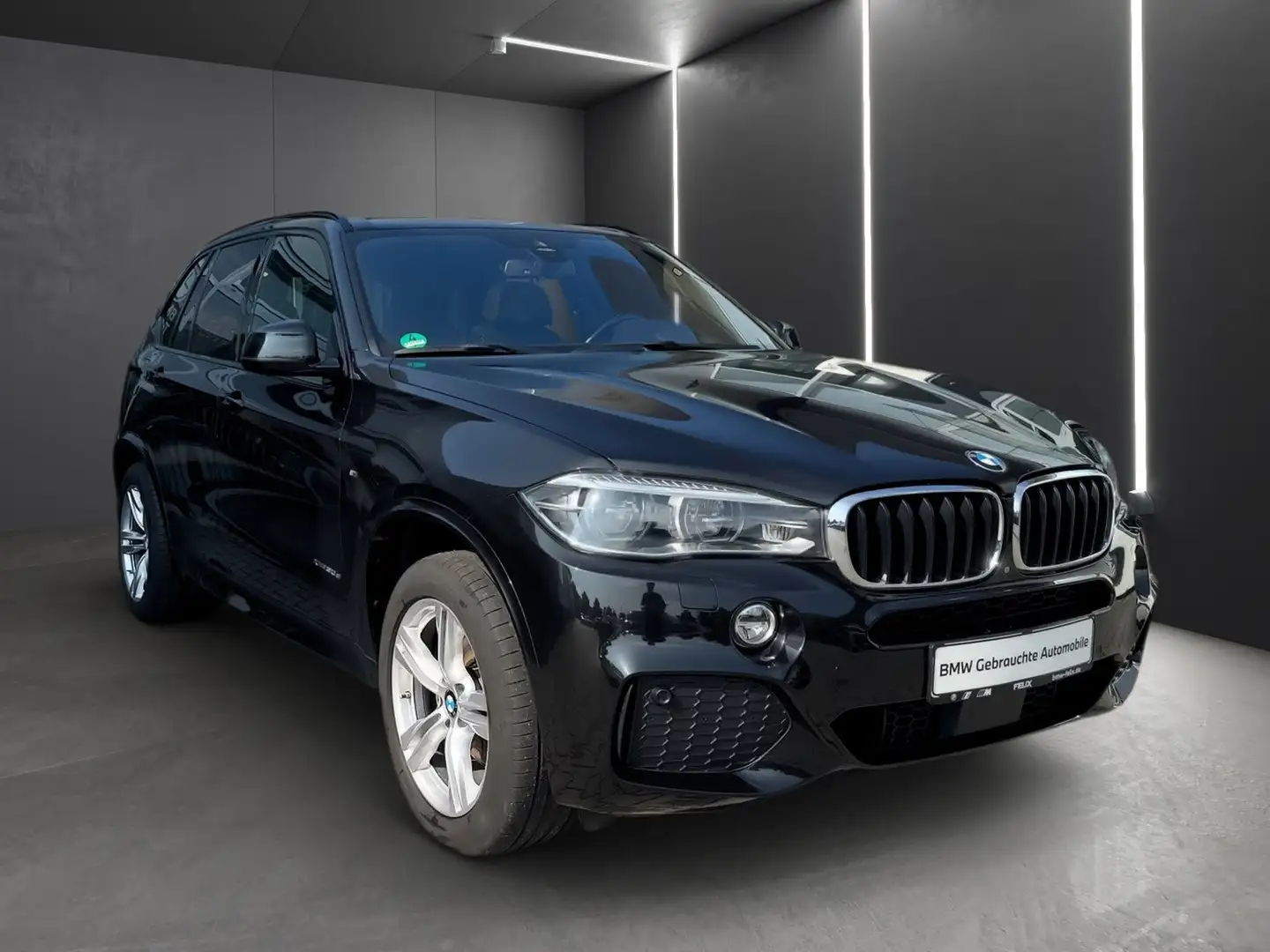 BMW X5 xDrive30d M SPORTPAKET+PANORAMA+HEAD UP+SOFT CLOSE Noir - 2