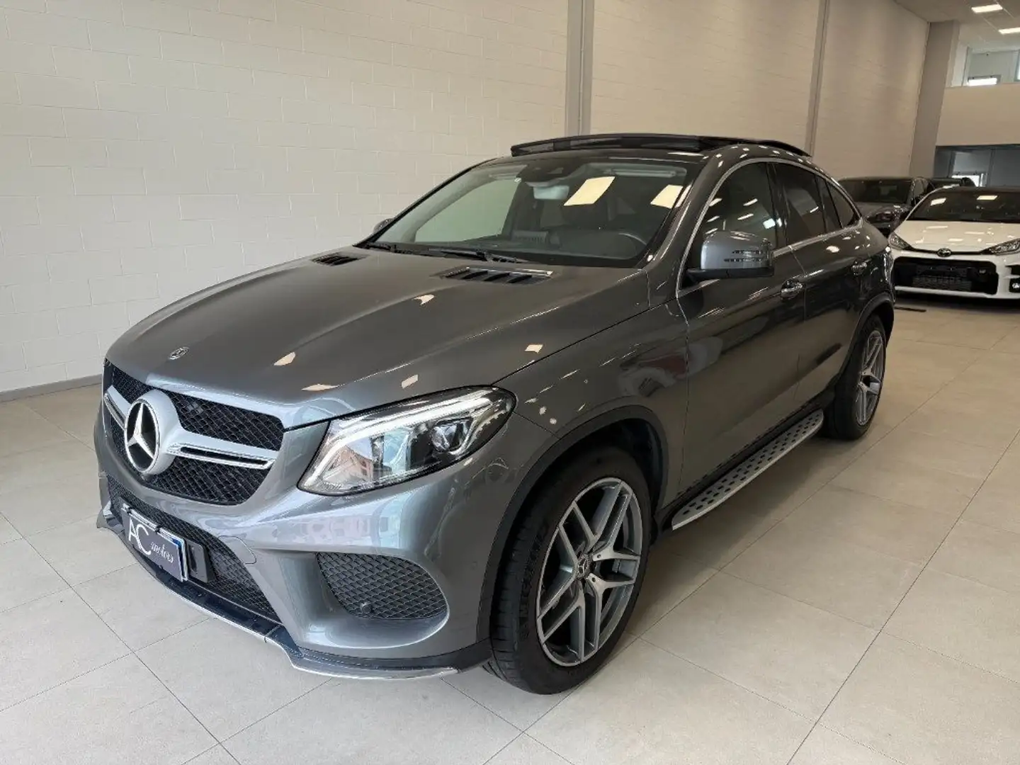 Mercedes-Benz GLE 350 d 4Matic Coupé Premium Plus Gris - 2