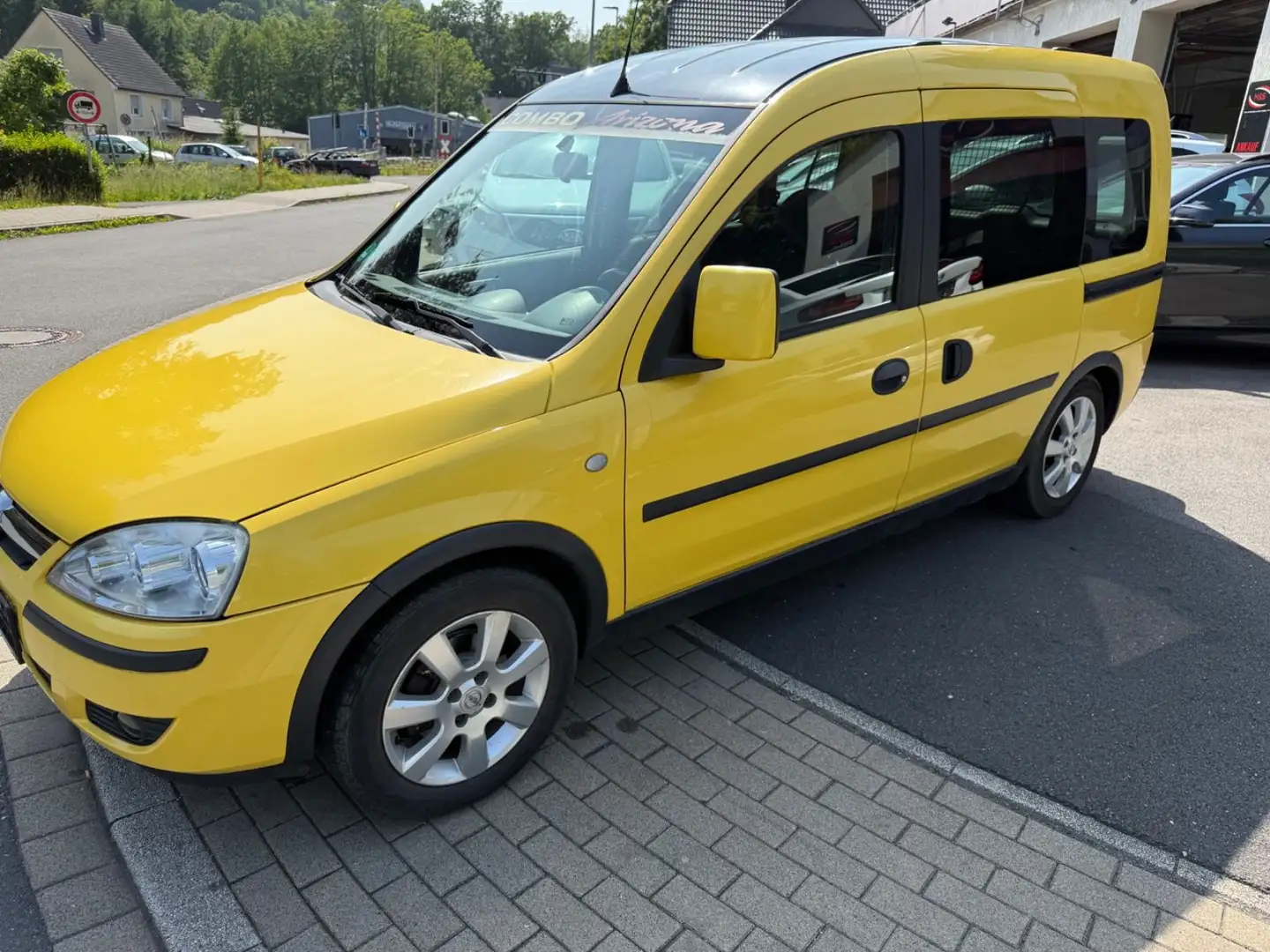 Opel Combo 1.4    Klima,Alu.2.Hand,Tüv Neu Žlutá - 1