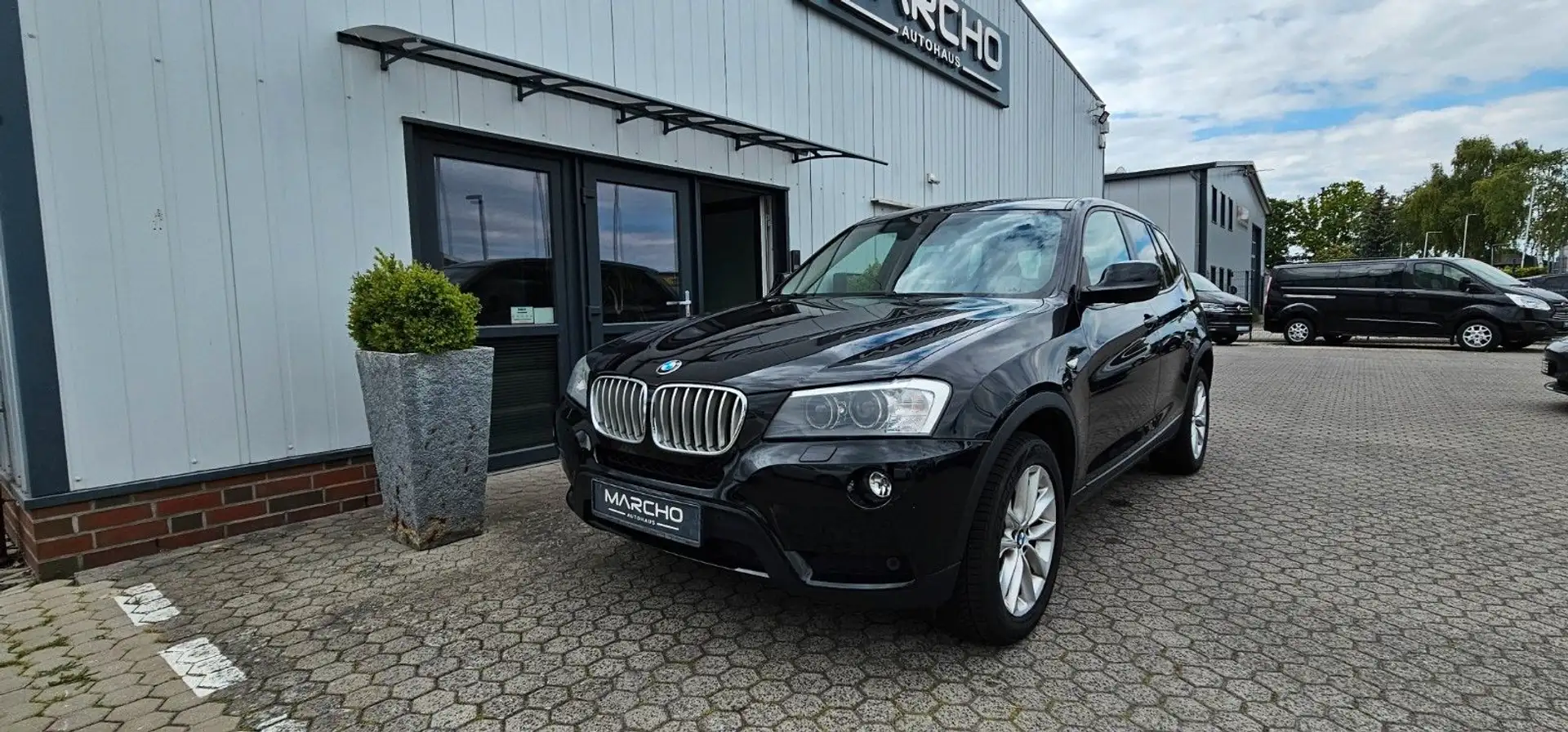 BMW X3 Baureihe X3 xDrive 28 i Noir - 1