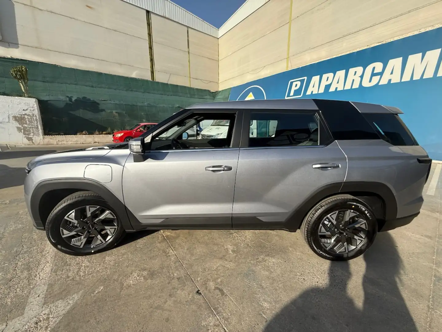 SsangYong Torres EVX Trend 152kW Gris - 2
