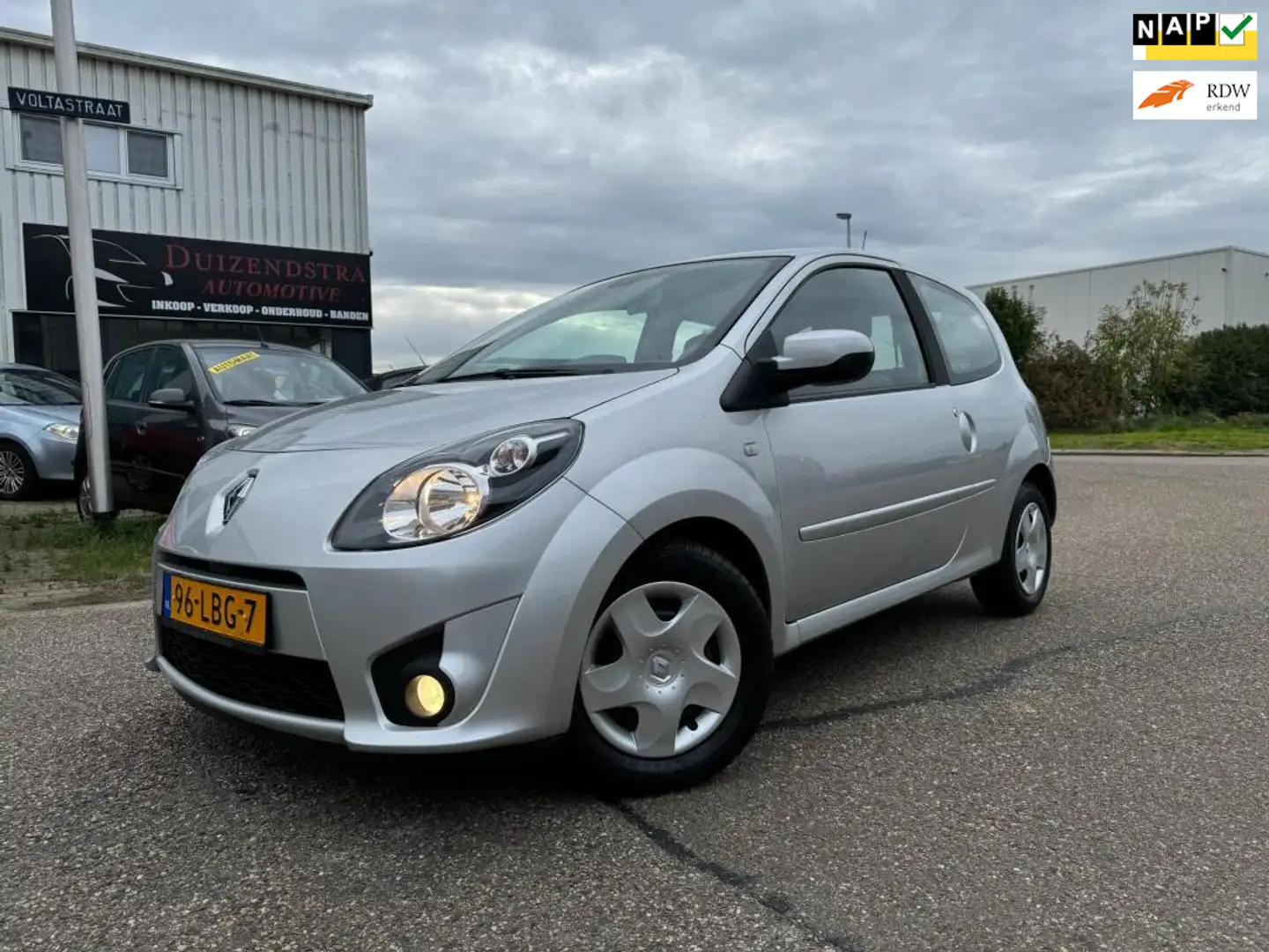 Renault Twingo 1.2-16V Automaat! 36.684Km NAP Airco/Cruise Grijs - 1