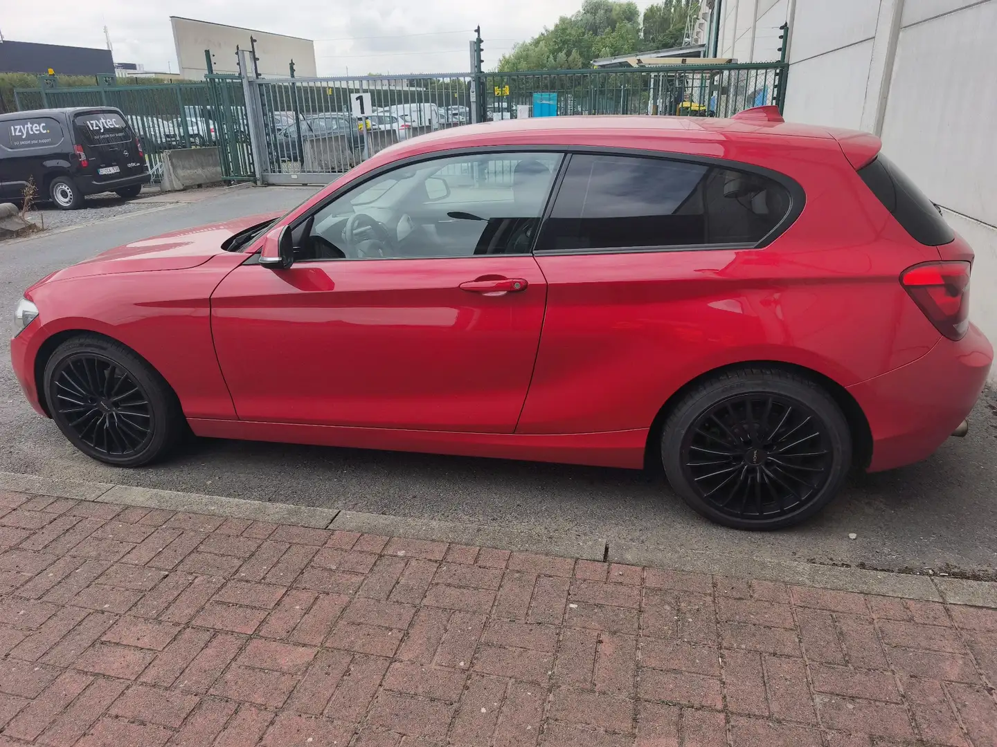 BMW 114 114i 102 ch Sport - 2
