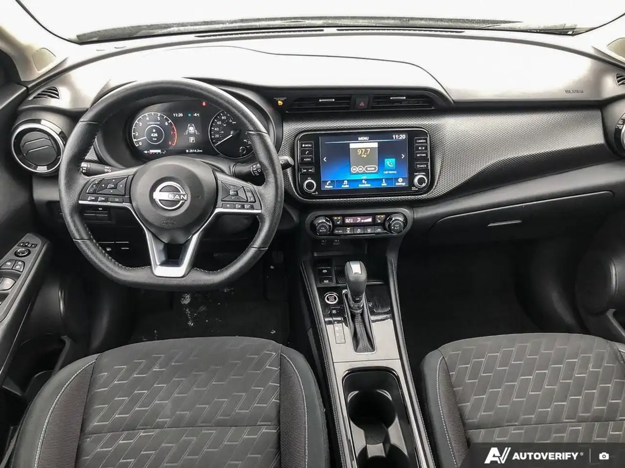 Nissan Kicks снимка Nissan Kicks