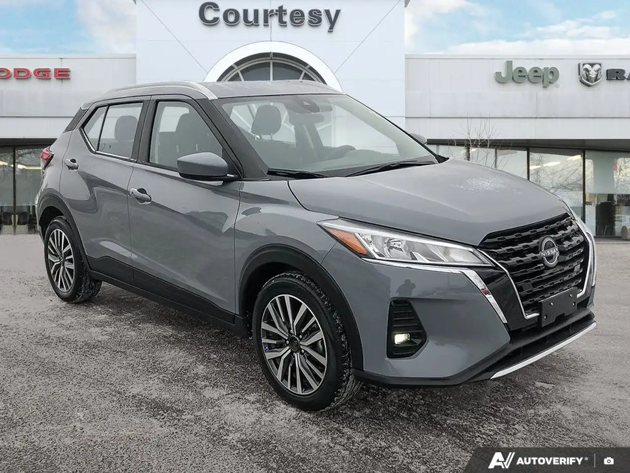 Nissan Kicks снимка Nissan Kicks