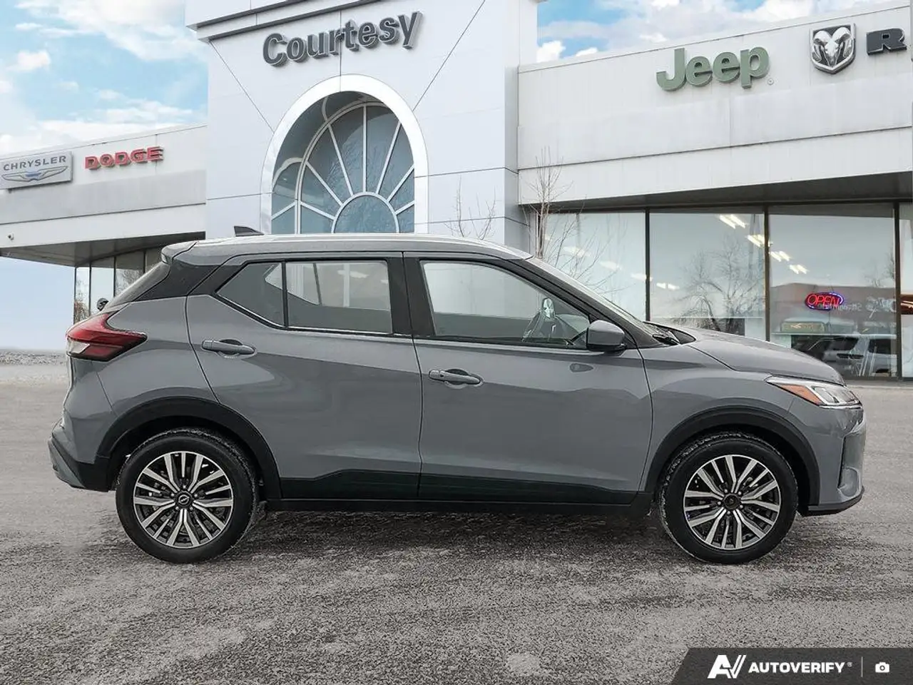Nissan Kicks снимка Nissan Kicks