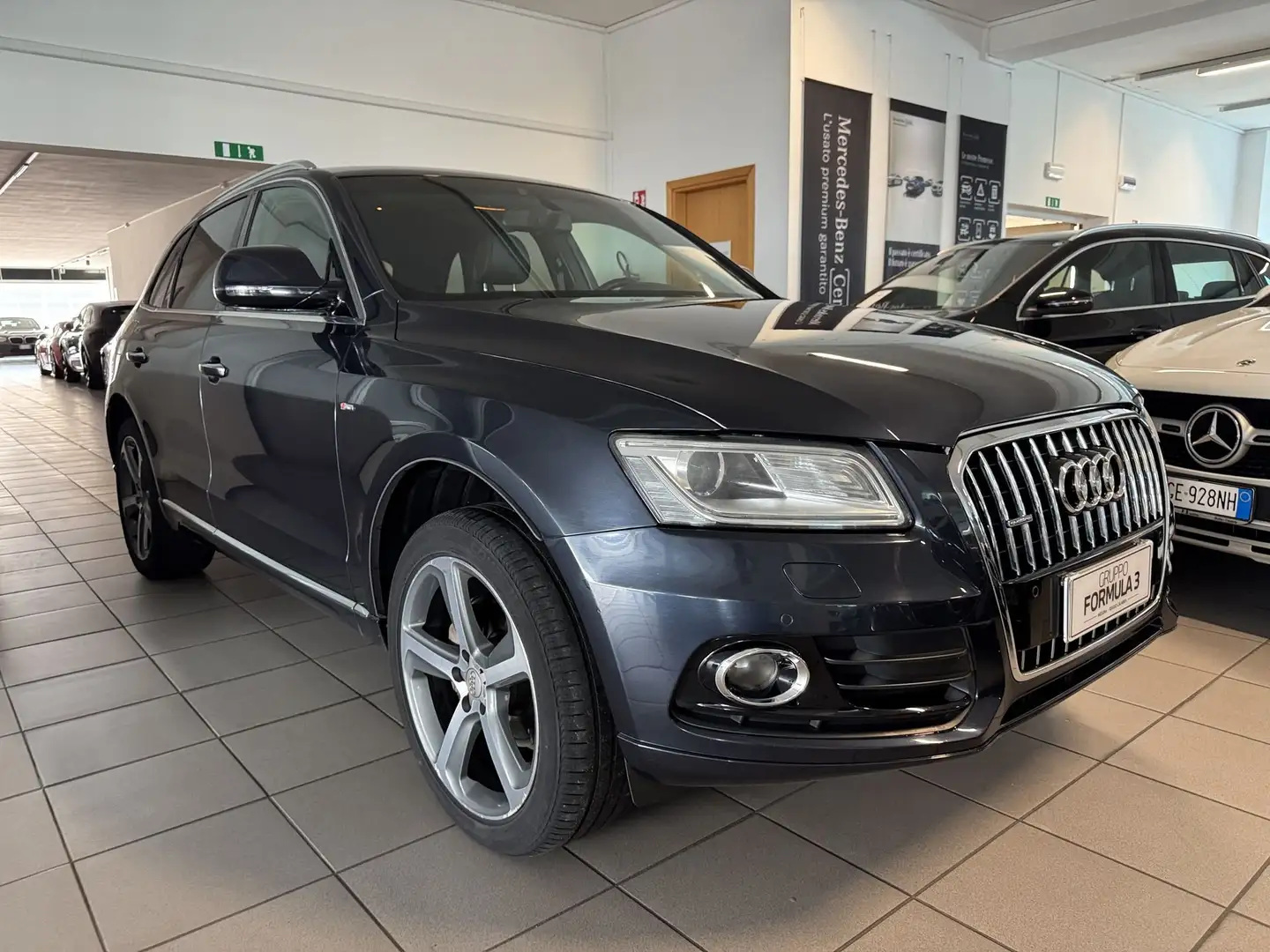 Audi Q5 Q5 2.0 TDI 190 CV clean diesel quattro S tr. Adva Blau - 2