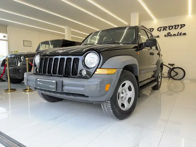Jeep Cherokee 5p 2.8 CRD Sport Automatica