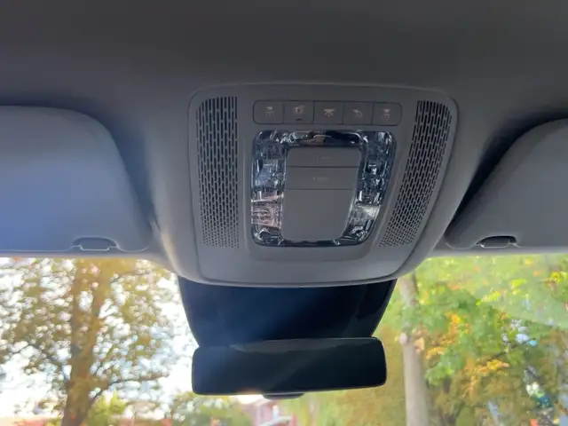 Mercedes-Benz Gle view 17