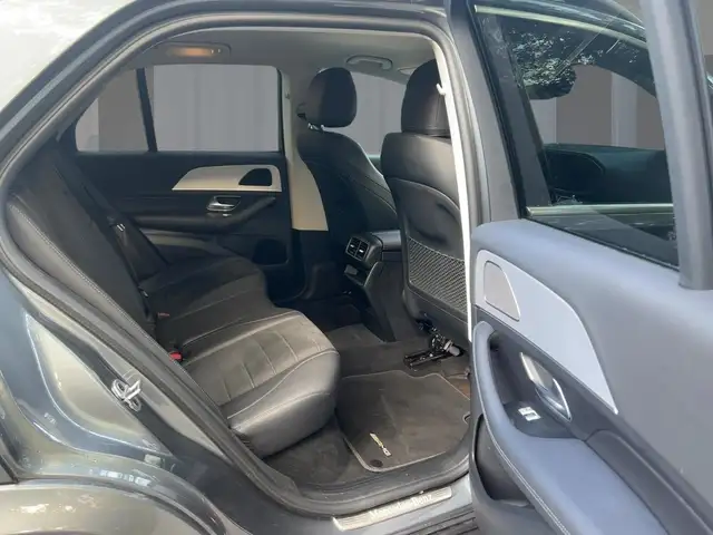 Mercedes-Benz Gle view 9