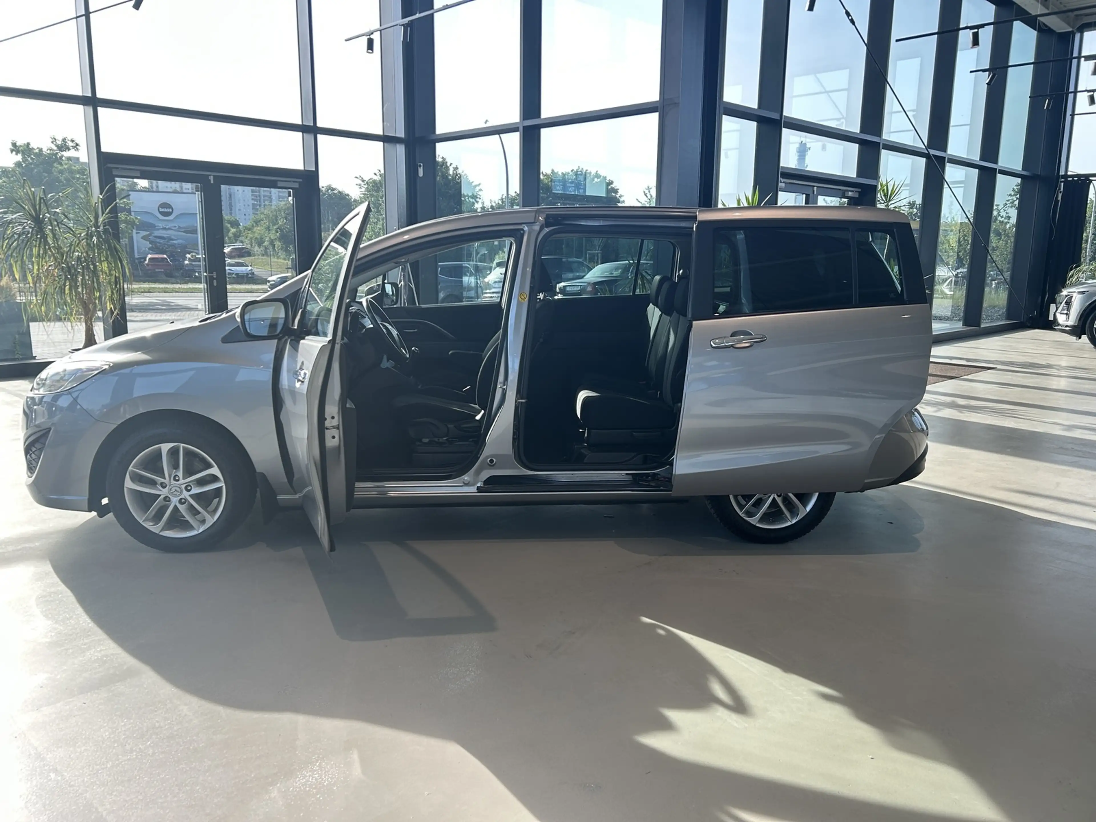 Mazda 5 Center-Line AHK+SITZHEIZUNG+TEMPOMAT+PDC+7 SIT Sen — photo 11