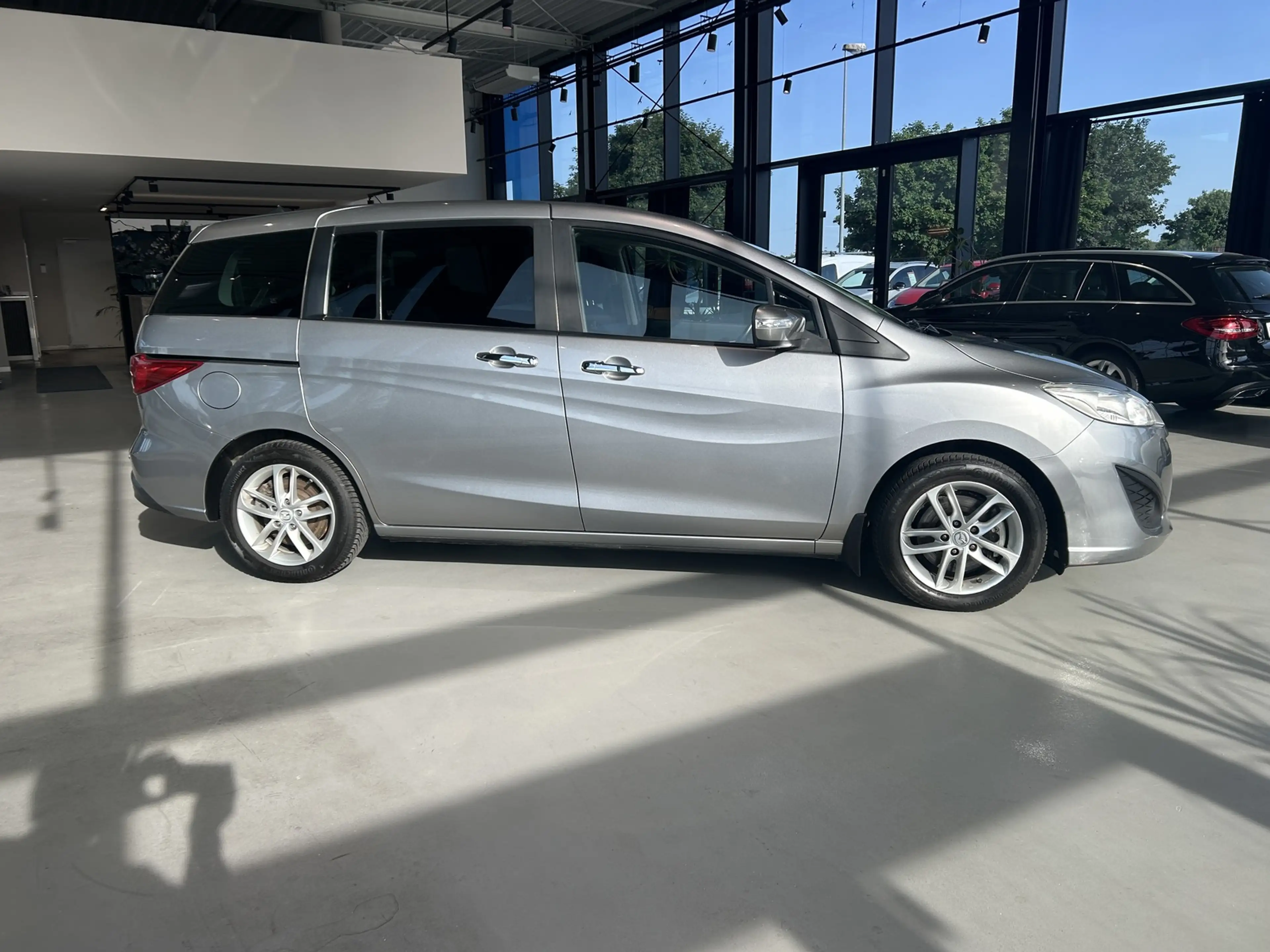 Mazda 5 Center-Line AHK+SITZHEIZUNG+TEMPOMAT+PDC+7 SIT Sen — photo 3