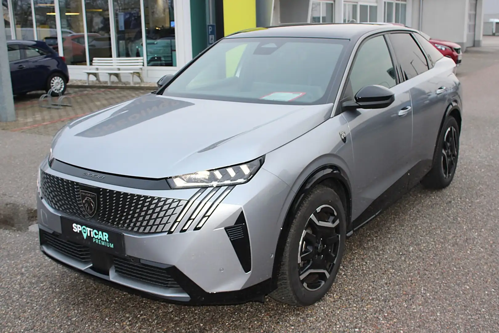 Peugeot 3008 Elektro 210 73kWh Grau - 1