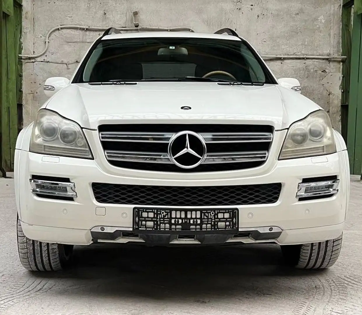 Mercedes-Benz GL 500 4MATIC 7SITZER NAVI HEAD-UP MEMORY VOLL Weiß - 2