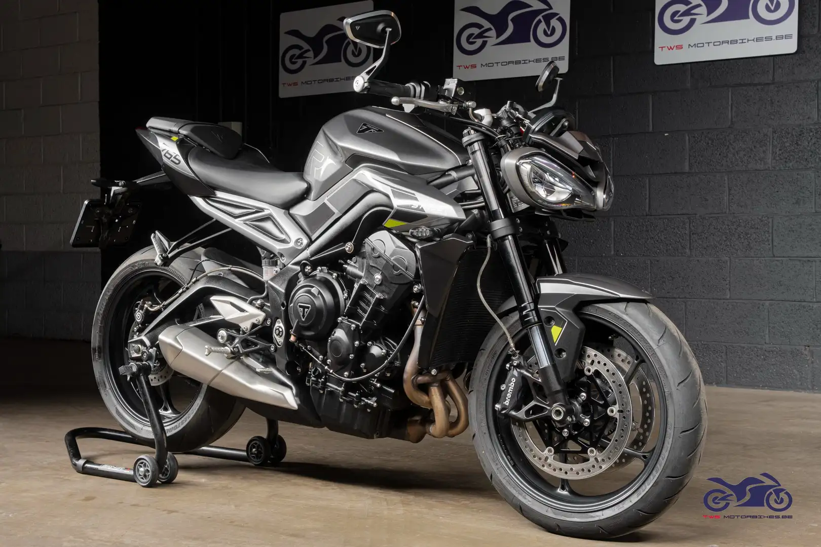 Triumph Street Triple R 765 Zilver - 2
