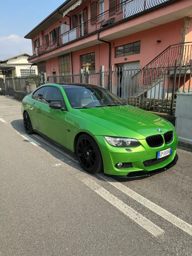 BMW 320 320d Coupe Msport Verde - 2
