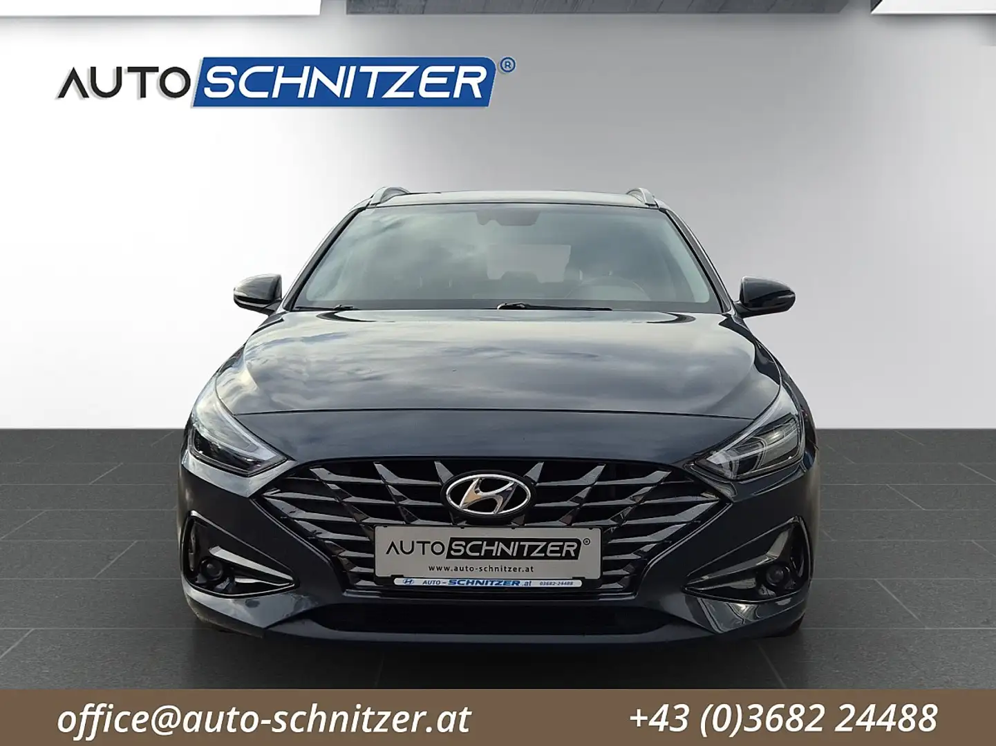 Hyundai i30 CW 1,6 CRDi Feel Good DCT Aut. Grau - 2