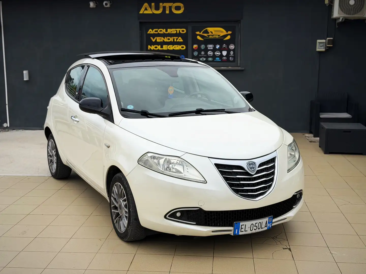 Lancia Ypsilon 1.3 mjt Silver s&s 95cv Fermo Amministrativo - 1