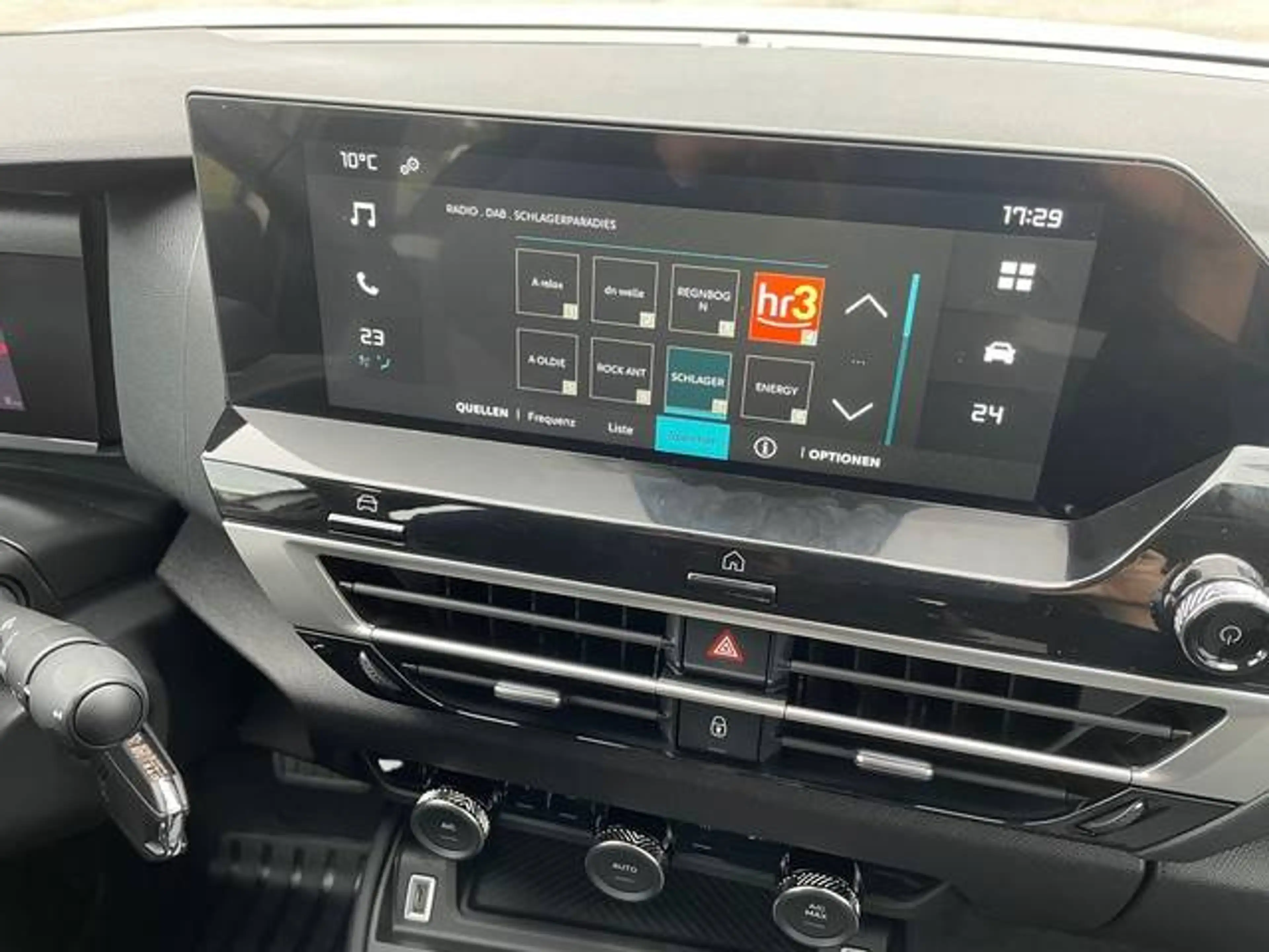 Citroen E-C4 Electric C4ë Elektro 136 Feel — photo 4
