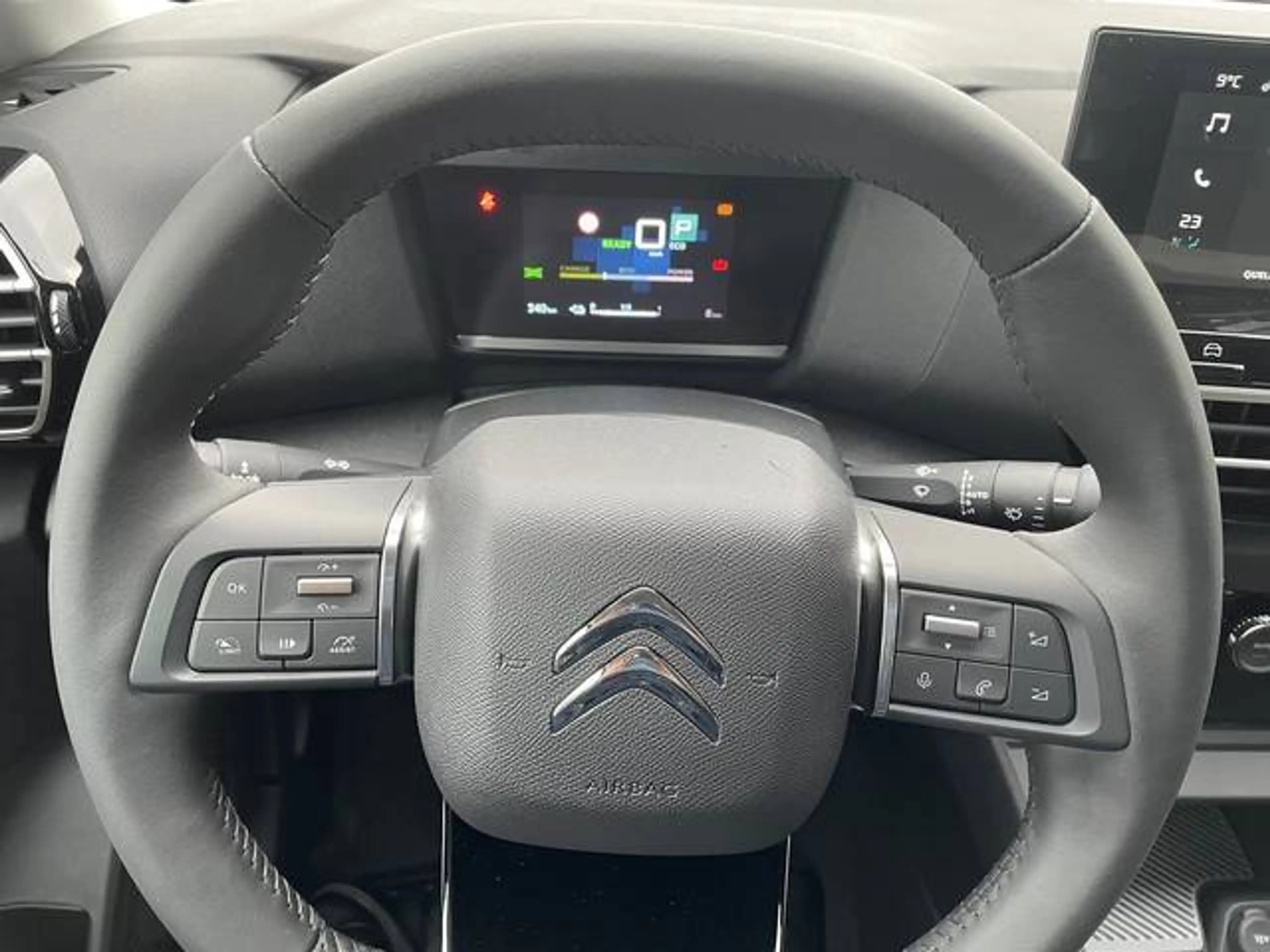 Citroen E-C4 Electric C4ë Elektro 136 Feel — photo 9