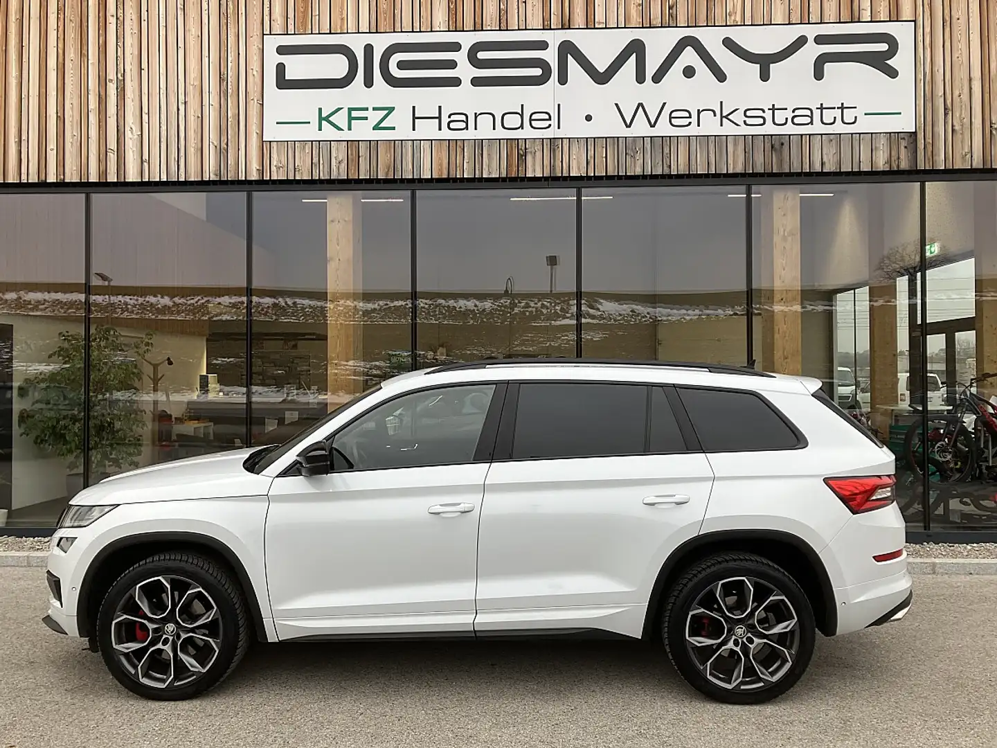Skoda Kodiaq 2,0 TDI SCR 4x4 RS 7 Sitze DSG TOP AUSSTATTUNG Weiß - 2