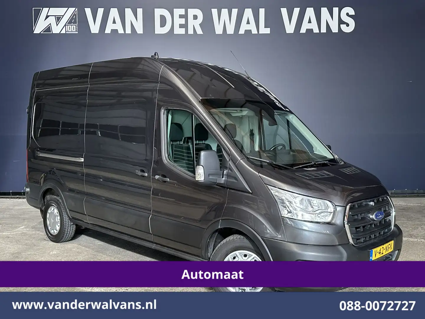 Ford Transit 2.0 TDCI 131pk Automaat L3H3 Euro6 Airco | Camera Grijs - 1