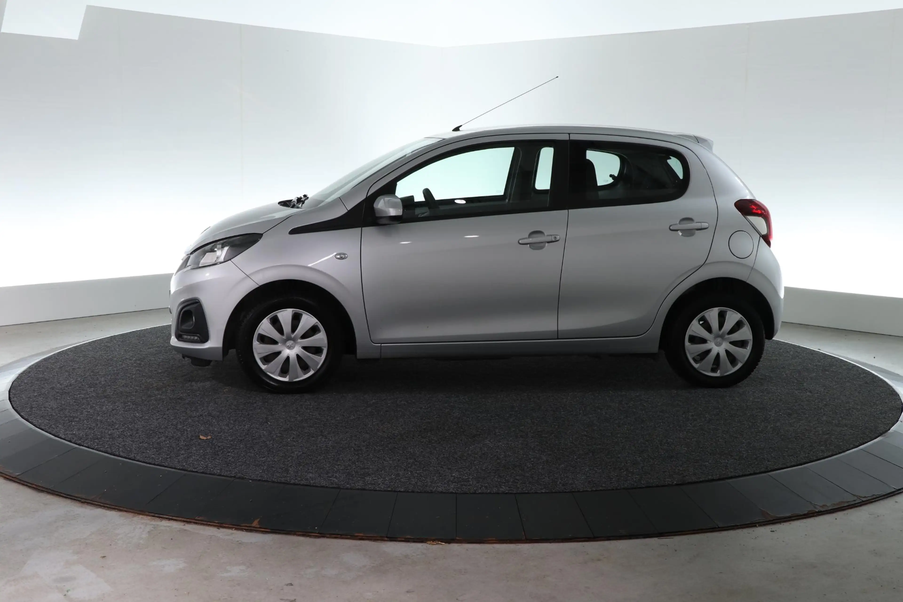 Peugeot 108 1.0 e-VTi Active | AIRCO | BLUETOOTH | — photo 7