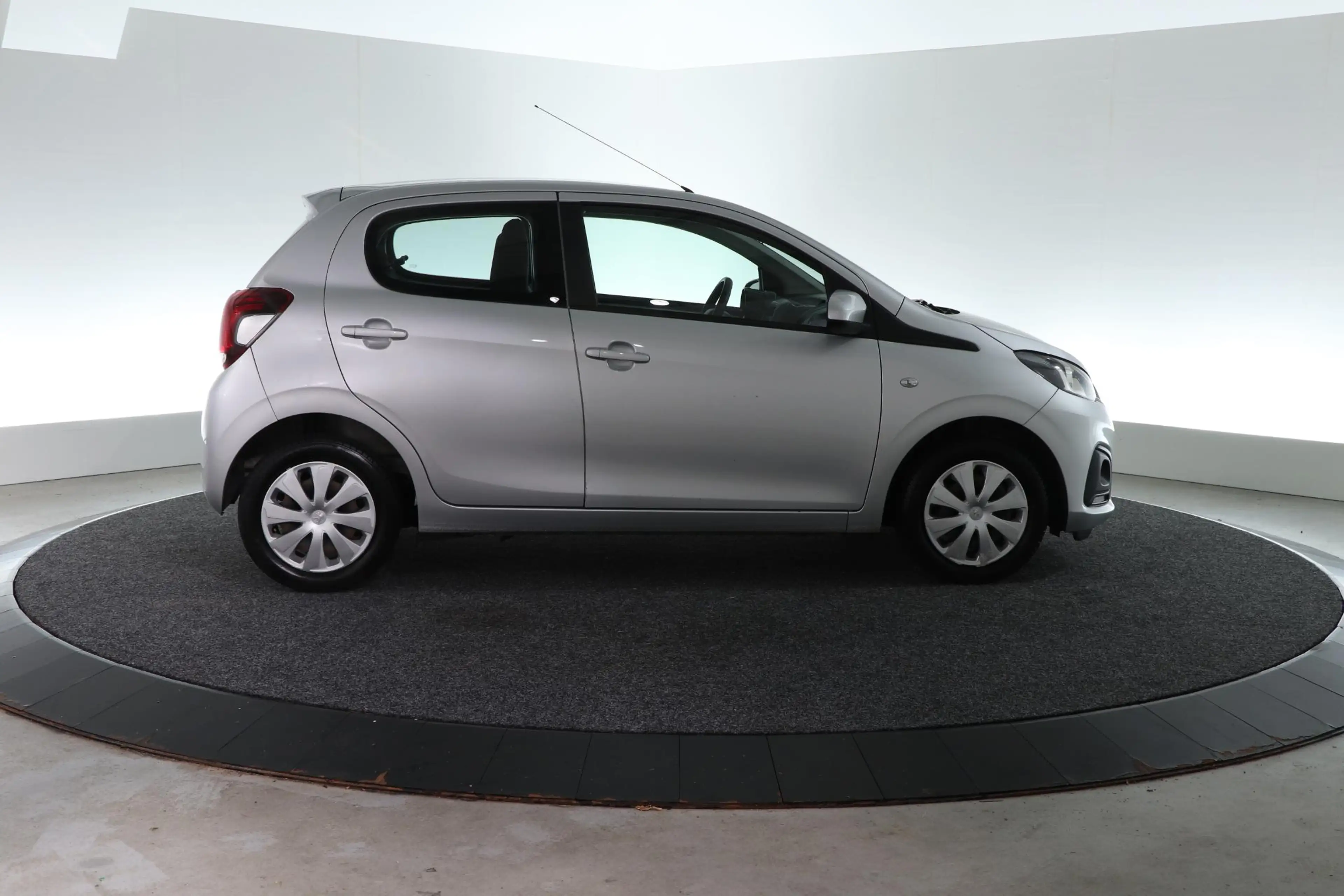 Peugeot 108 1.0 e-VTi Active | AIRCO | BLUETOOTH | — photo 6