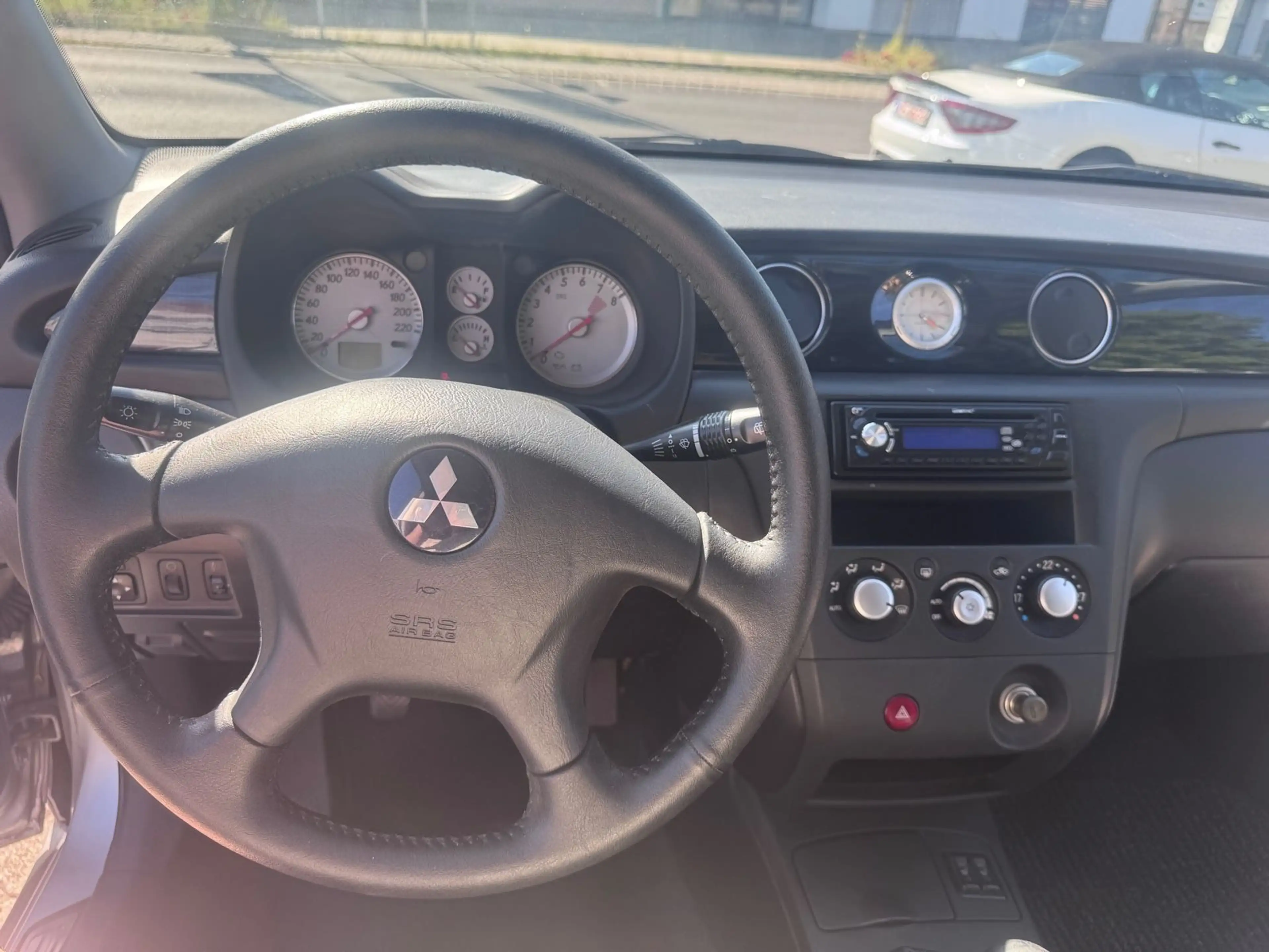 Mitsubishi Outlander 2.0 Sport, Top Zustand — photo 11