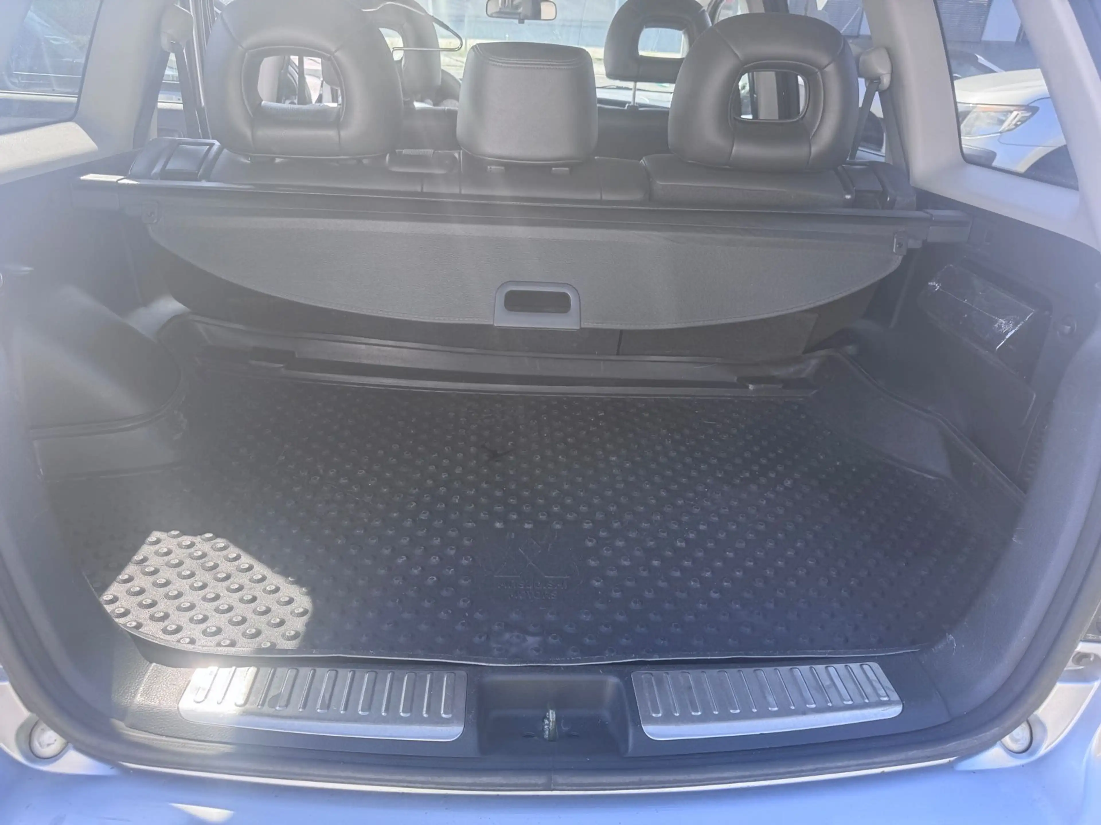Mitsubishi Outlander 2.0 Sport, Top Zustand — photo 13