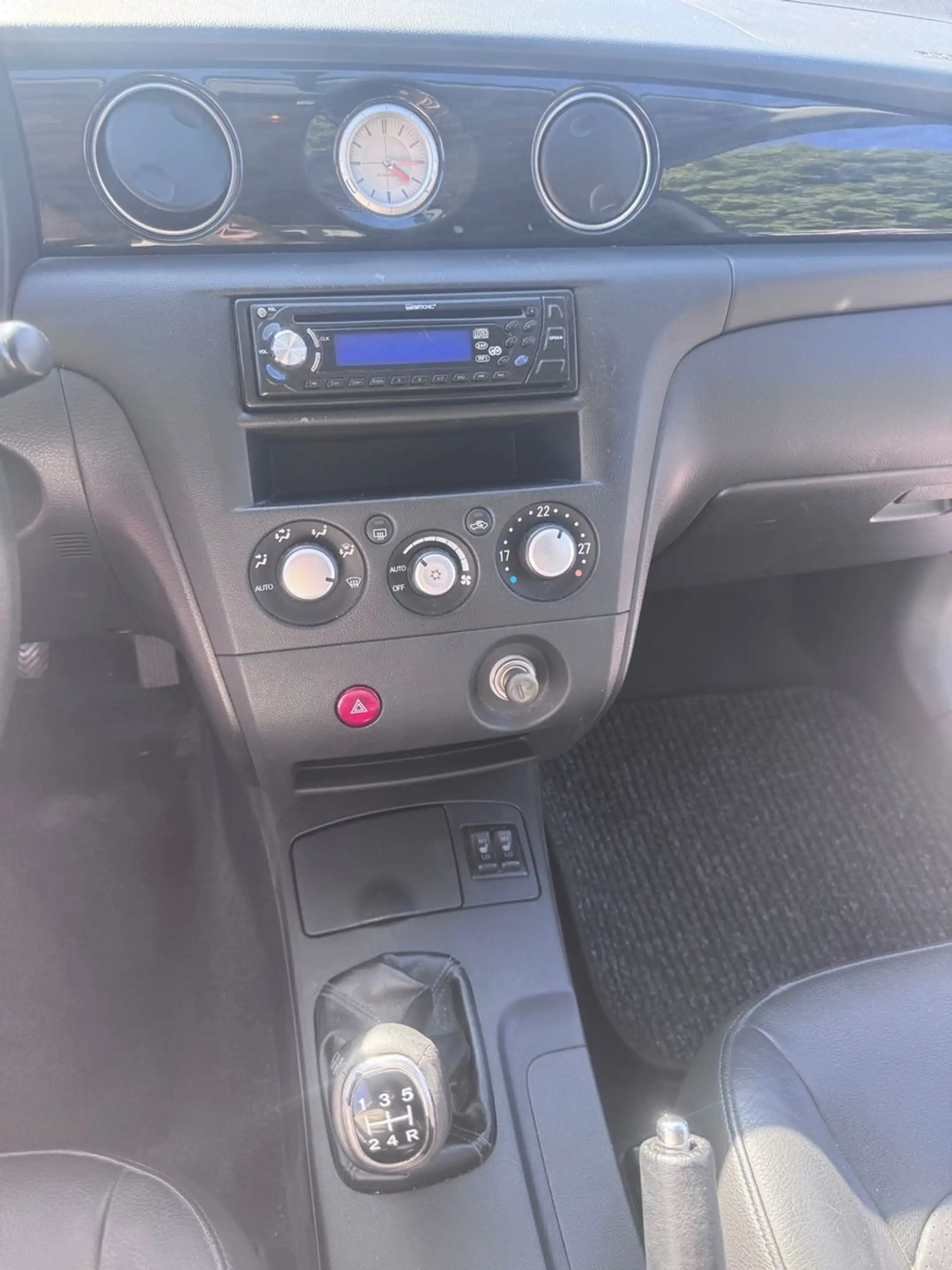 Mitsubishi Outlander 2.0 Sport, Top Zustand — photo 15