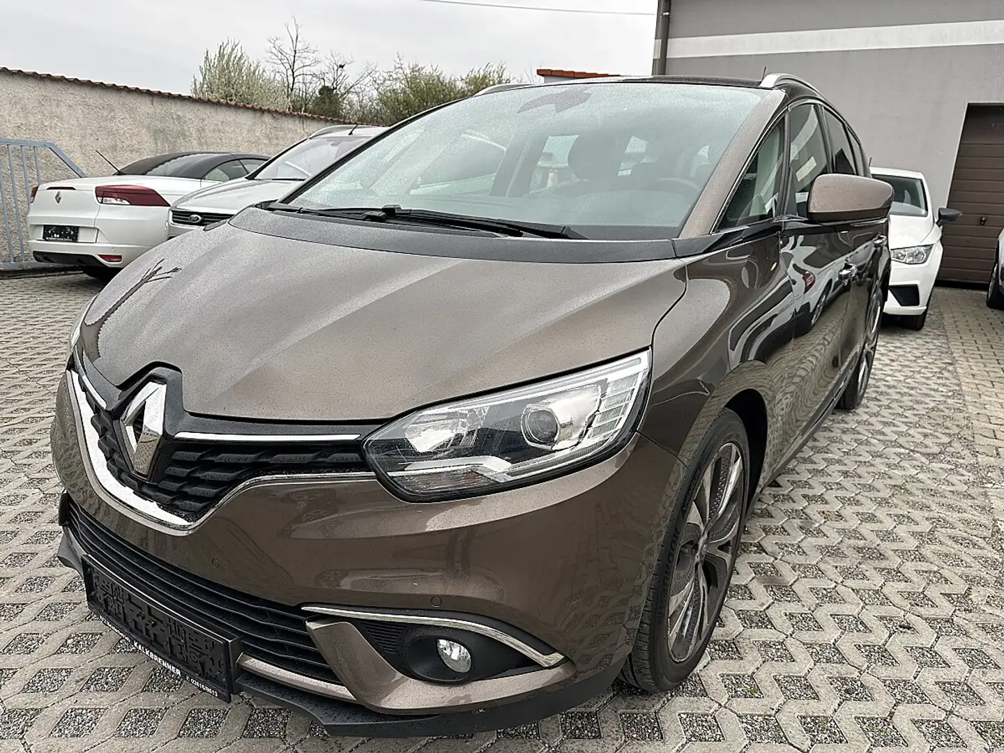 Renault Grand Scenic Grand Scénic Energy dCi 130 Intens Braun - 1