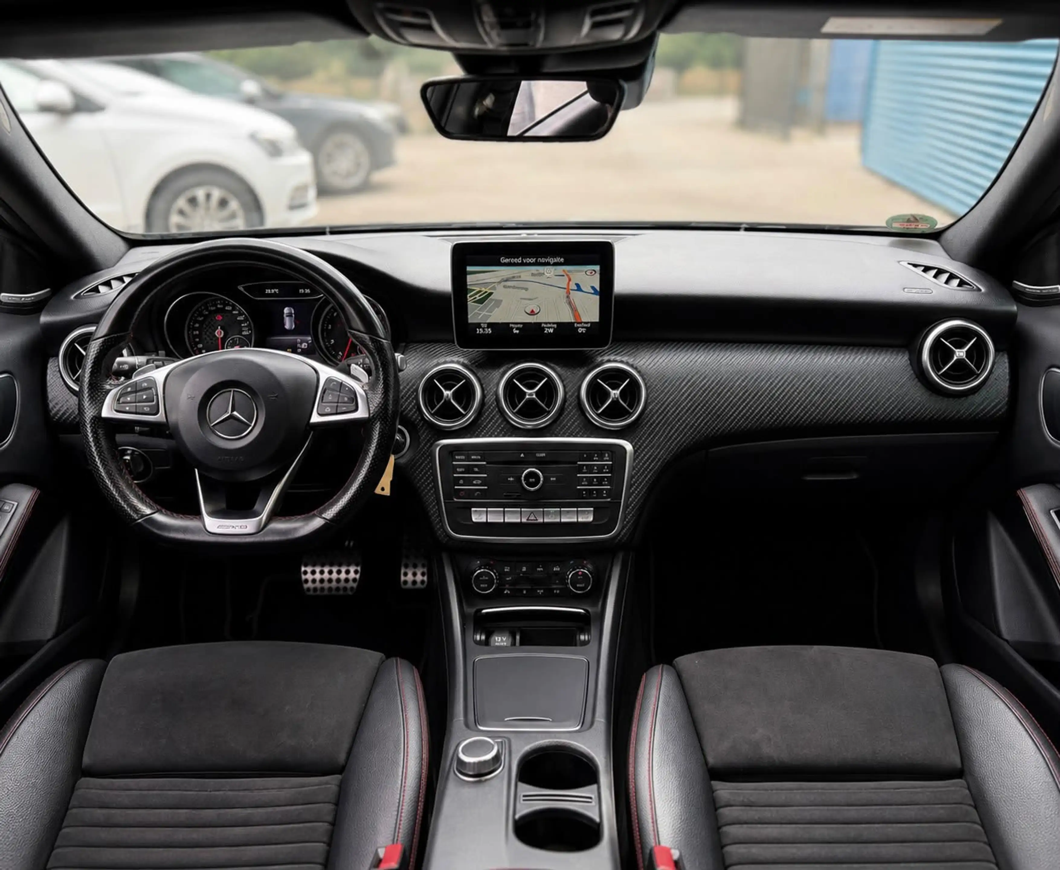 Mercedes-Benz A 220 Sport 4MATIC AMG Harman-Kardon — photo 3