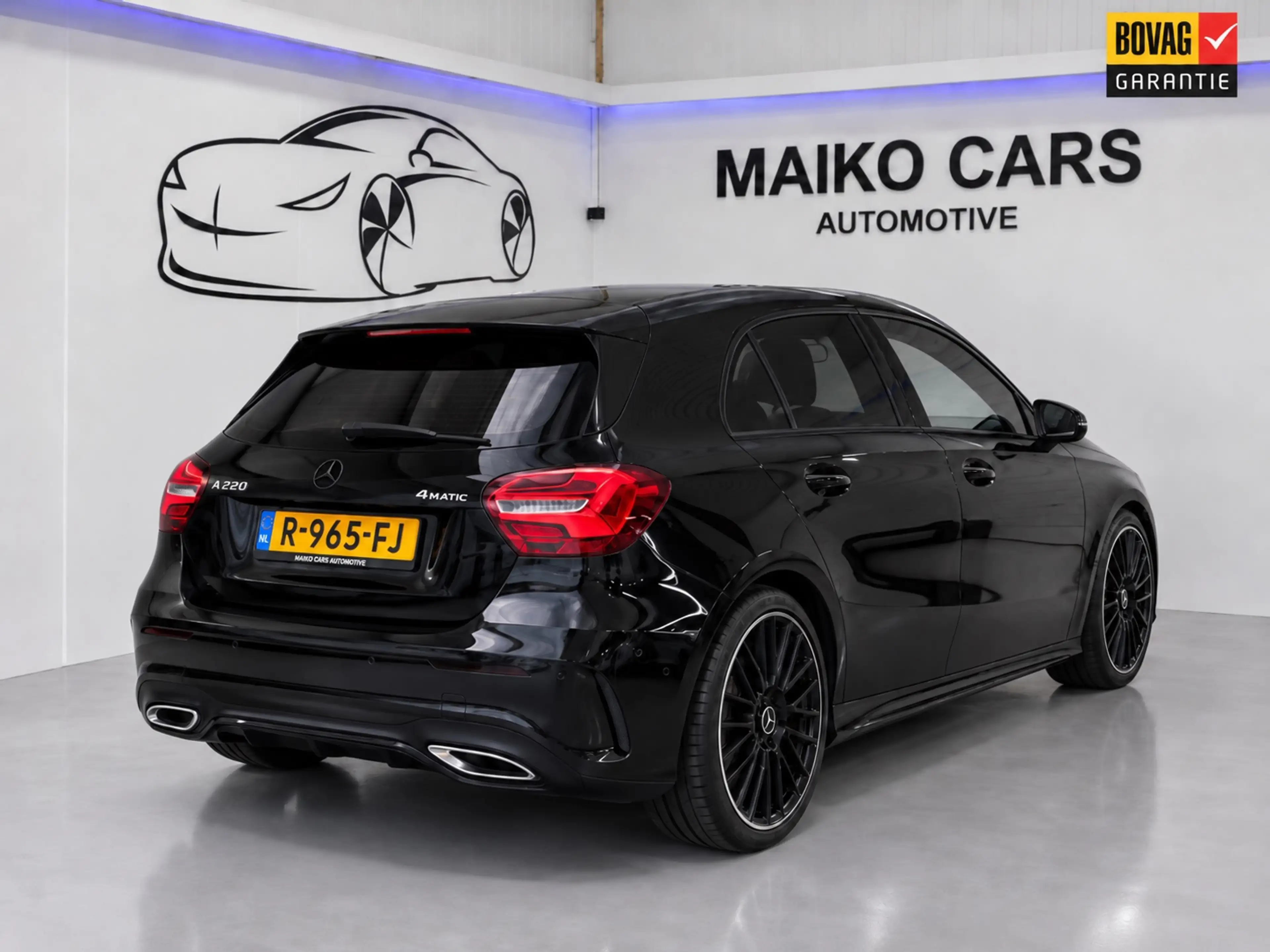 Mercedes-Benz A 220 Sport 4MATIC AMG Harman-Kardon — photo 2